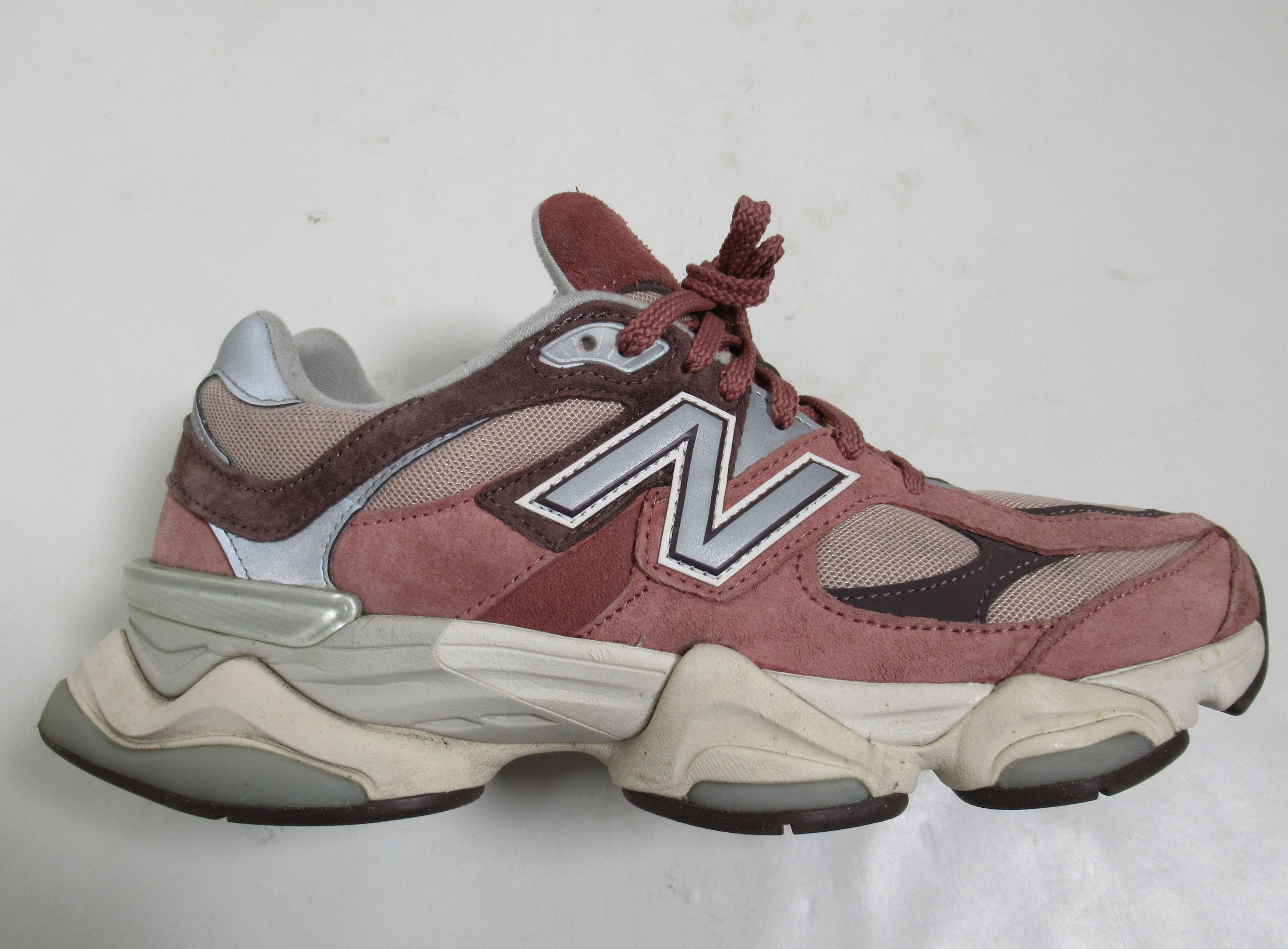 New Balance Men's 9060 Sea Salt Cherry Blossom U9060TRU