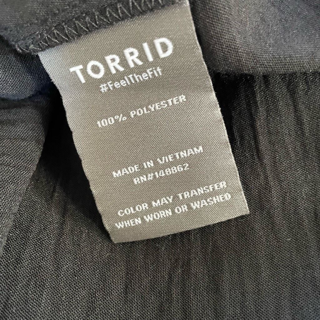Other Torrid Wide Leg Crop Poly Seersucker Jumper Black 1 1X Size 38" / US 16 / IT 52 - 6 Thumbnail