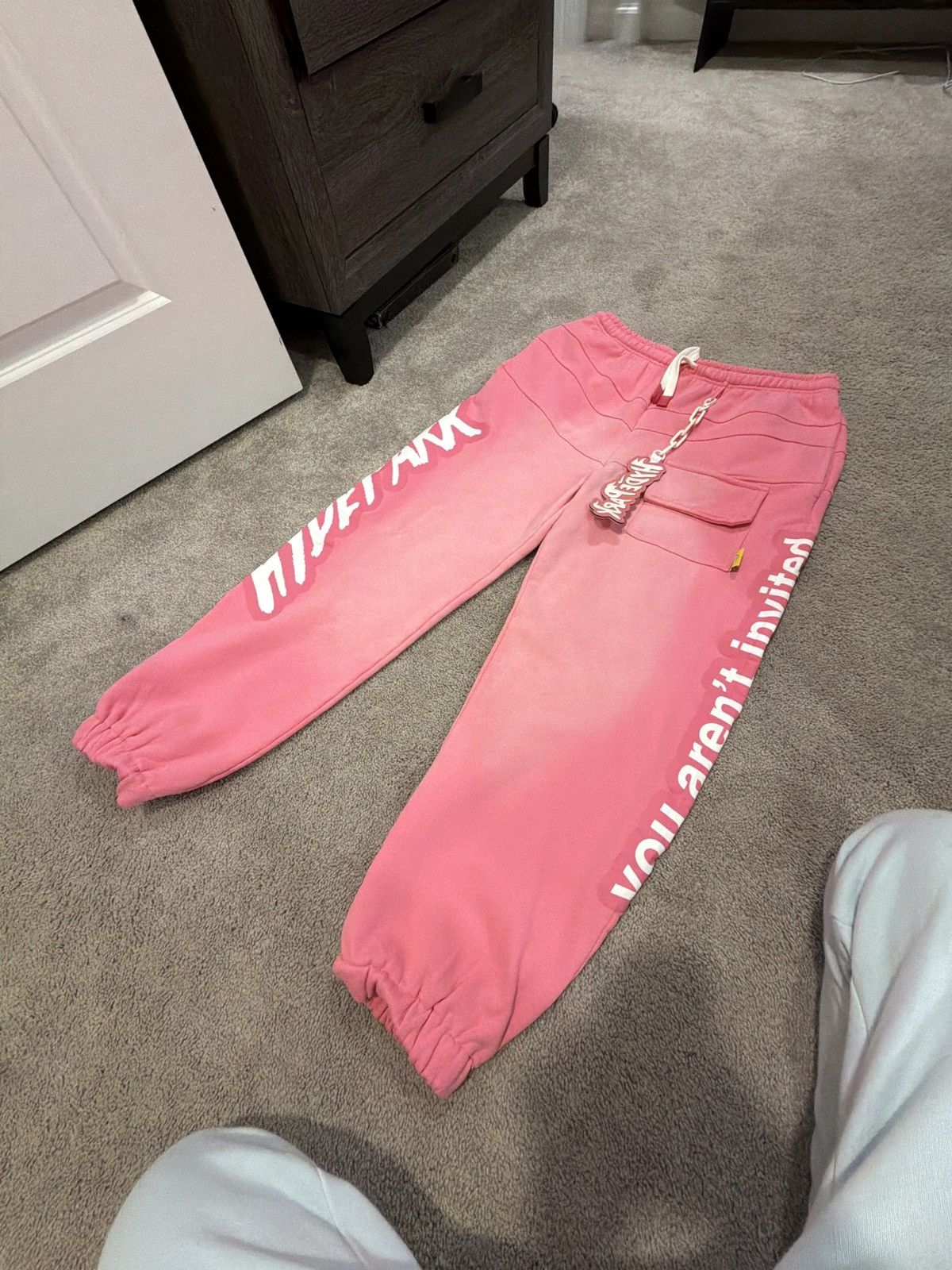 Hyde Park Goods NWT HydePark “you aren’t invited” sweatpants Mens Size XXL Size US 39 - 3 Thumbnail