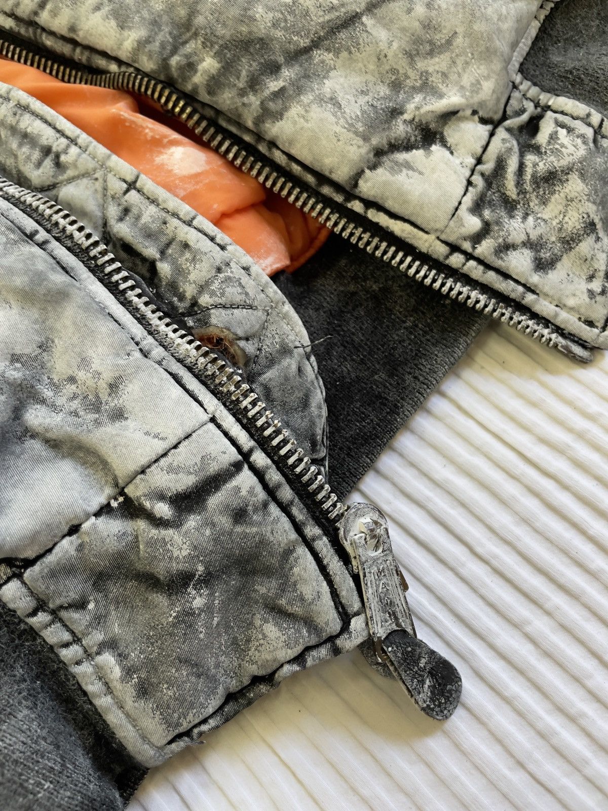 Handmade Snow Camo Bomber Jacket Size US XL / EU 56 / 4 - 8 Thumbnail