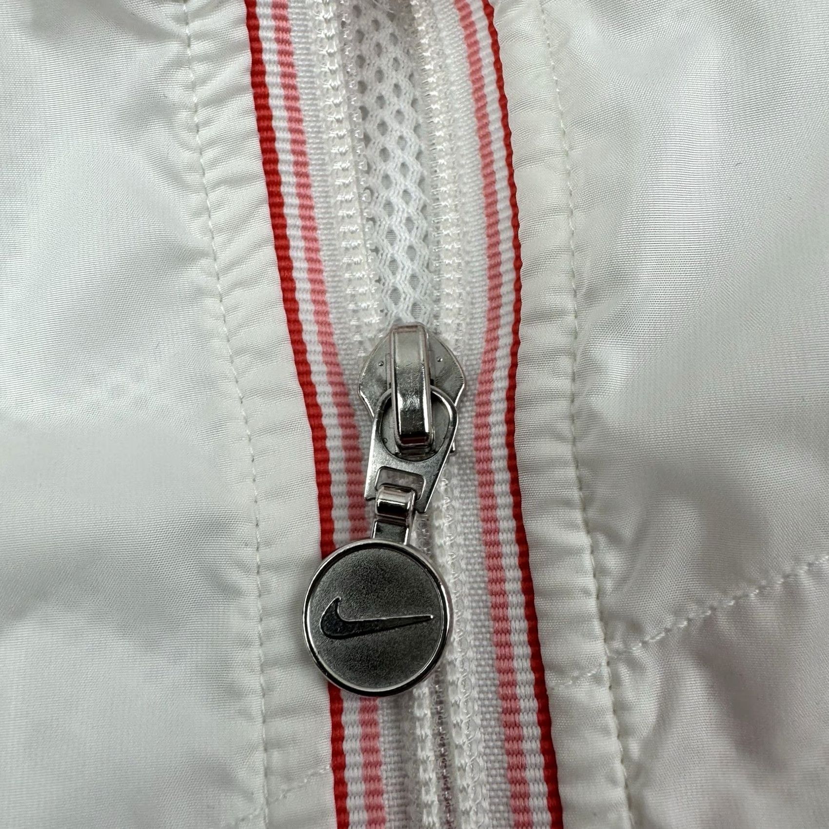Nike VINTAGE Nike Windbreaker Womens Jacket M White Hooded Sports 90s Y2K Size M / US 6-8 / IT 42-44 - 3 Thumbnail