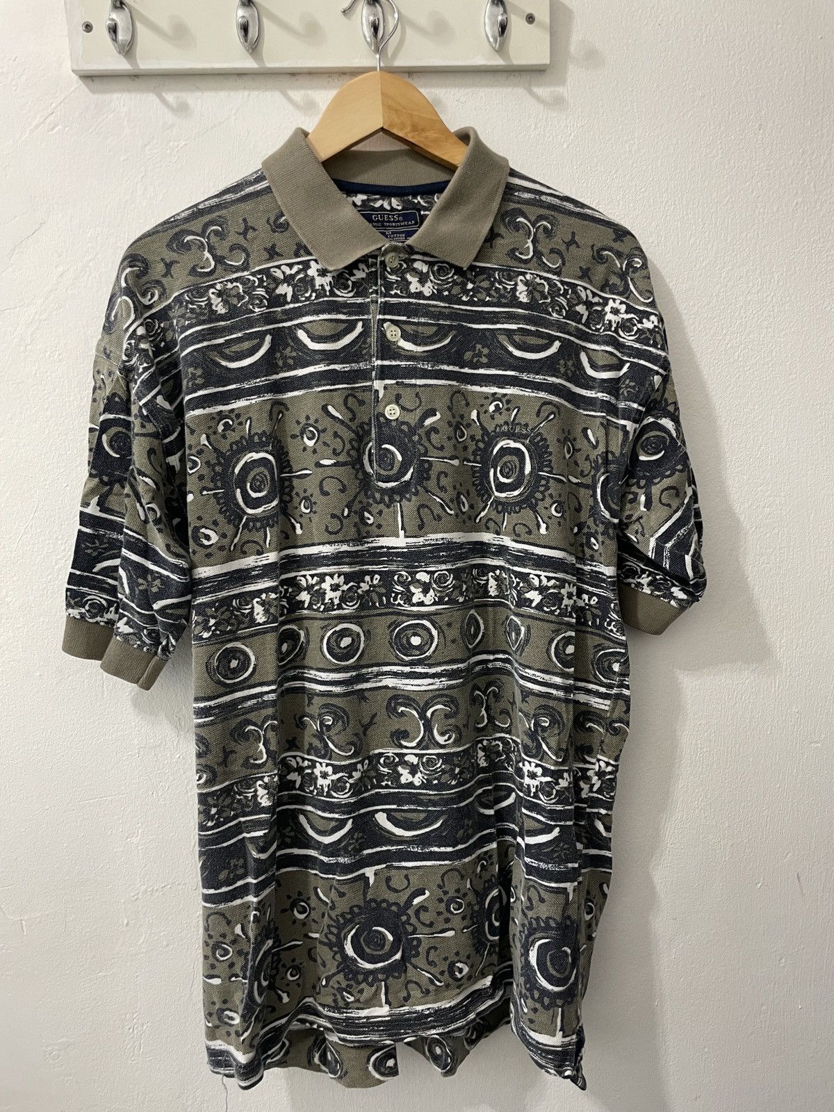 Guess Vintage Guess Classic Sportswear Print Polo Shirt Mens (111) Size US M / EU 48-50 / 2 - 3 Thumbnail
