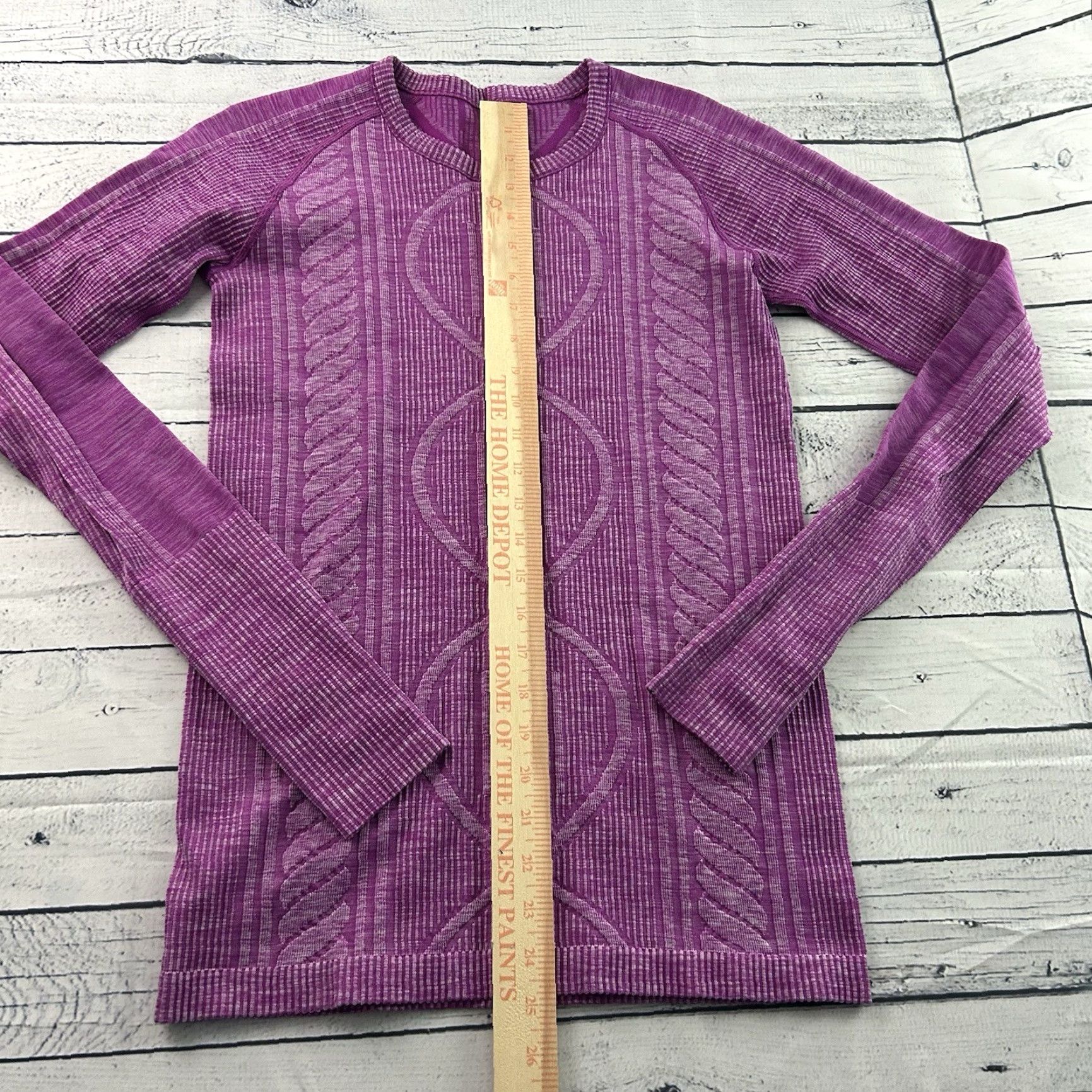 Lululemon Lululemon Long Sleeve Athletic Seamless Top Women's 4 Pink Purple T-Shirt Activewear Modern fit Shirt Womens 90s? Size S / US 4 / IT 40 - 2 Thumbnail