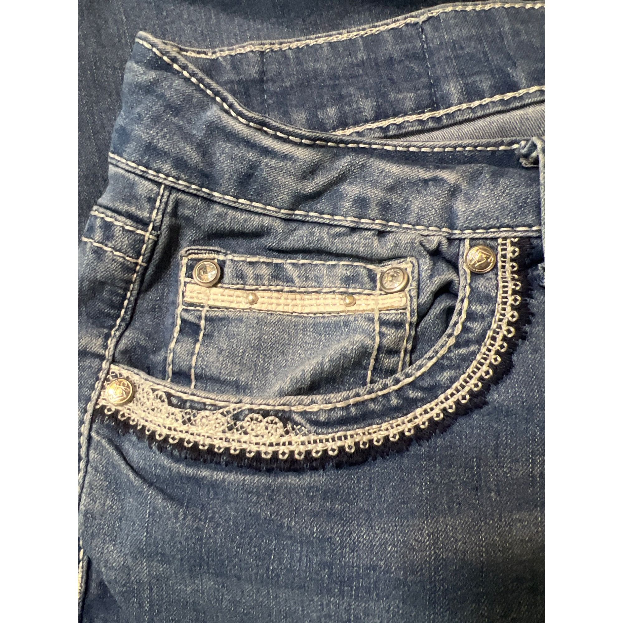 Other Love Indigo Embroidered Denim Capri Jeans Rhinestones Thick Size 32" / US 10 / IT 46 - 2 Thumbnail