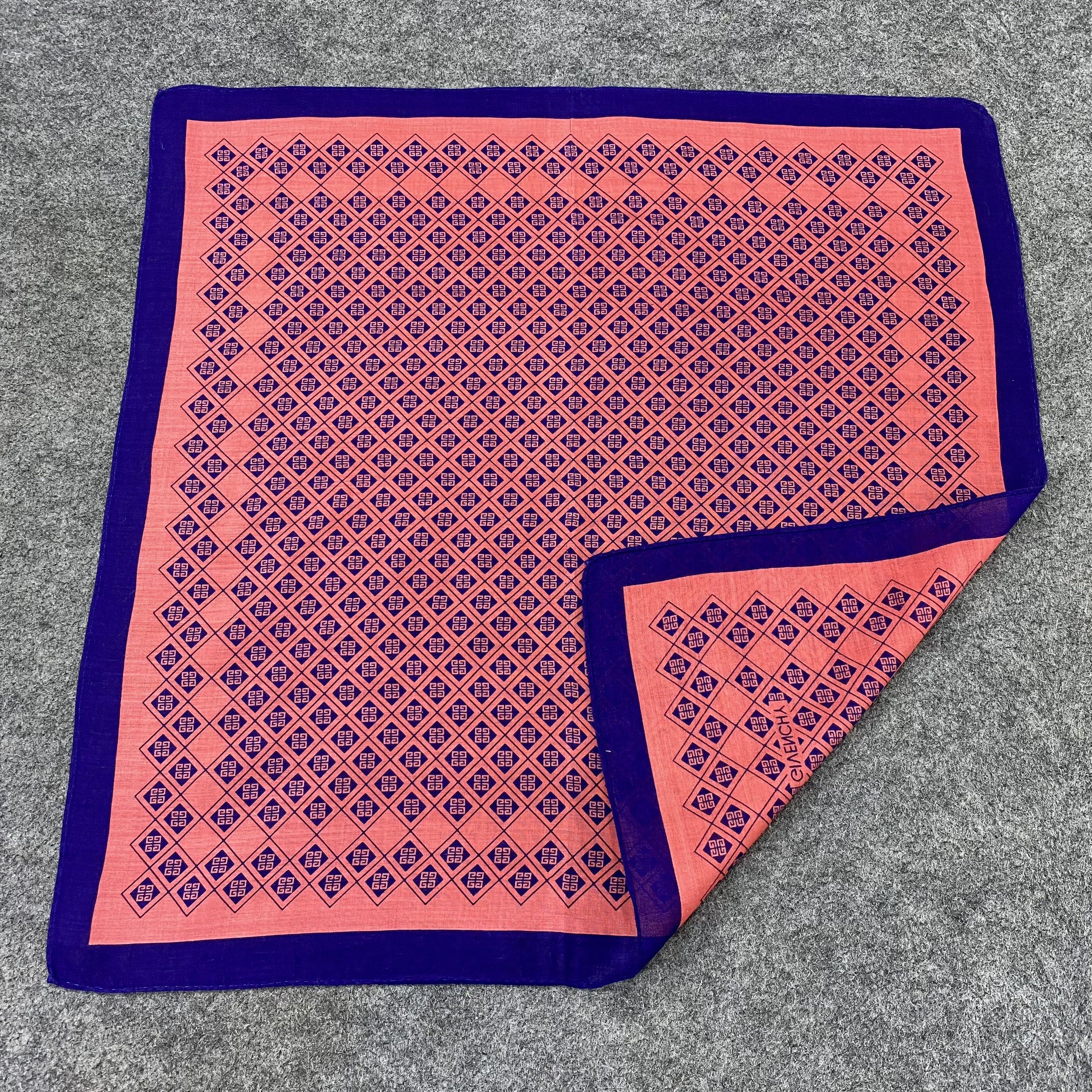 Givenchy Givenchy Handkerchief Neckerchief Bandana-B1811 Size ONE SIZE - 5 Thumbnail
