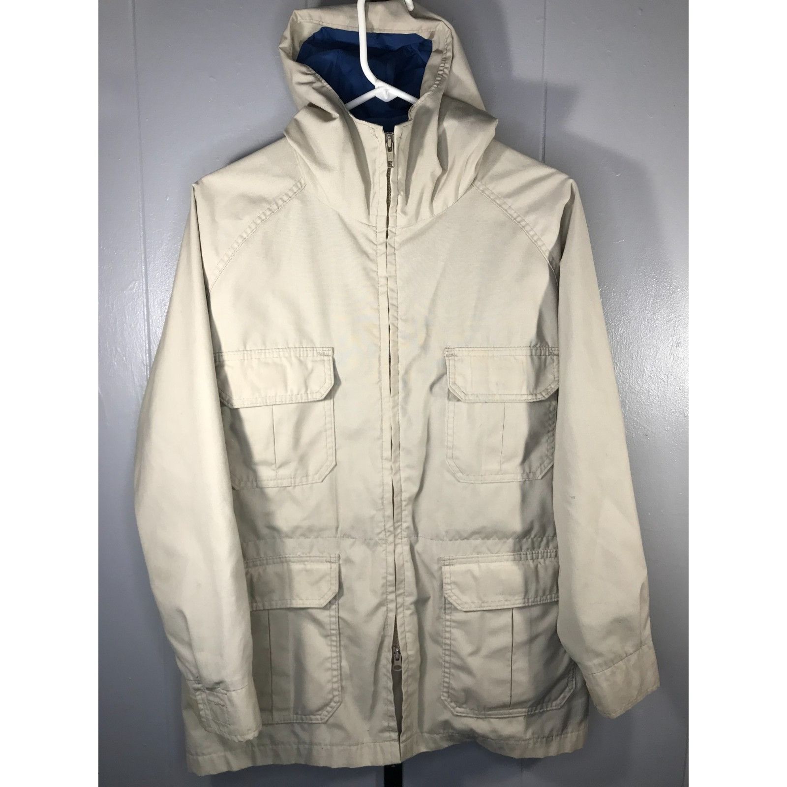 Woolrich Woolen Mills Vintage Woolrich Lightweight Tan Beige Hooded Jacket Women's Size M / US 6-8 / IT 42-44 - 1 Thumbnail