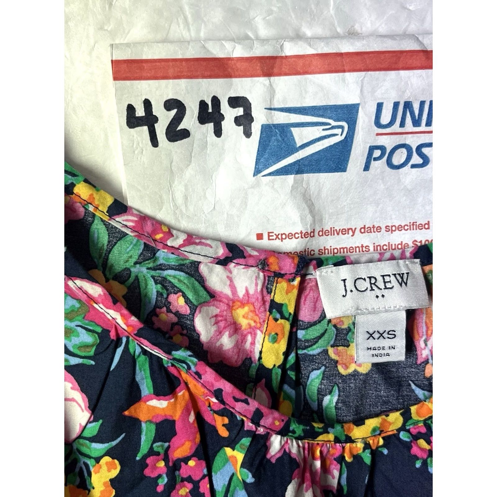 J.Crew J.Crew Blouse Women XXSmall Flutter Sleeve Floral Back Button Closure Multicolor Spring Fall Summer Casual Business Travel Womens Blouse Size XXS / US 00 / IT 34 - 8 Thumbnail
