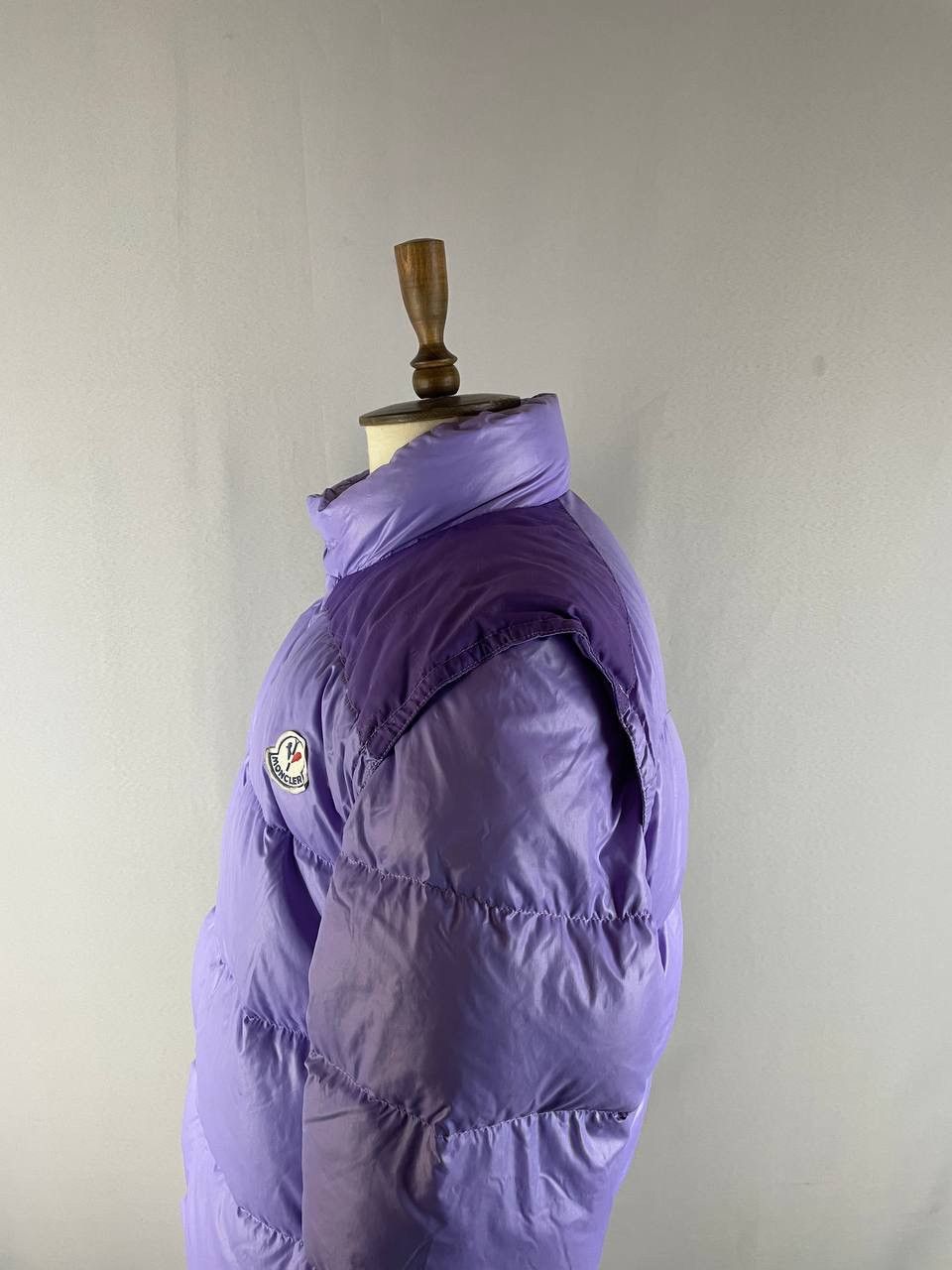Moncler Moncler Grenoble Down Jacket Vest Vintage 1990s Purple Size US M / EU 48-50 / 2 - 11 Thumbnail