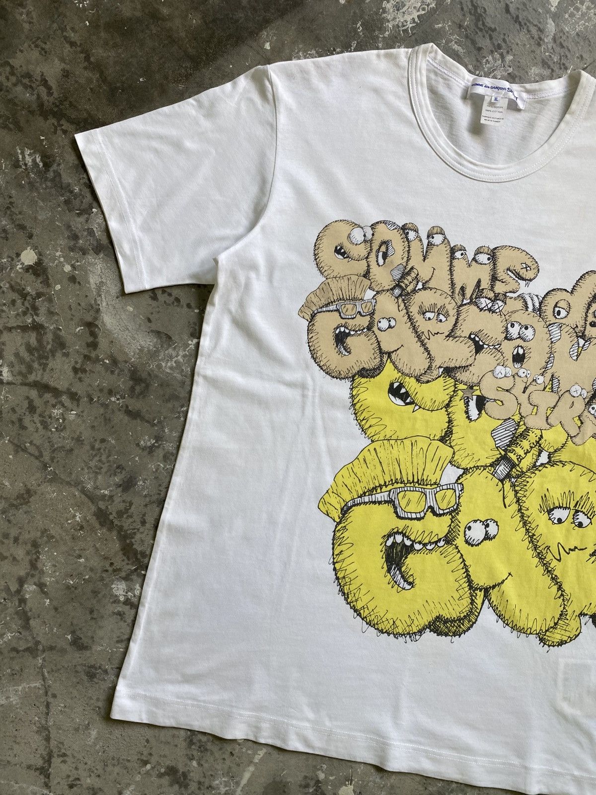 Comme des Garcons × Kaws × Vintage Vintage Comme Des Garçons X Kaws Japanese Brand Shirt Size US XL / EU 56 / 4 - 2 Thumbnail