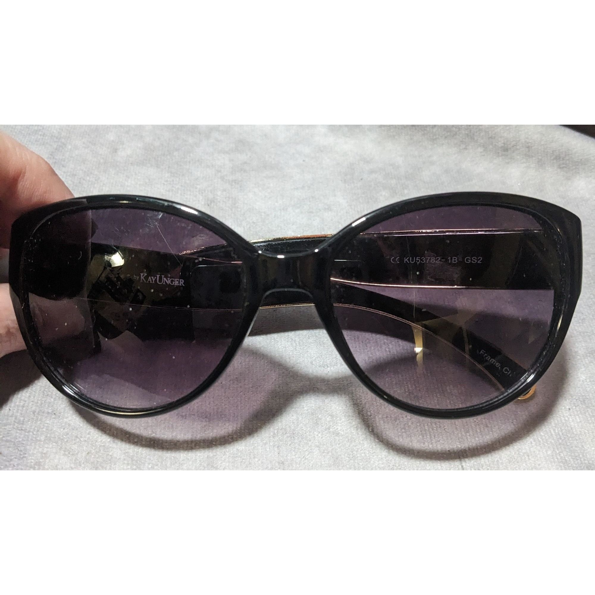 Other Kay by Kay Unger Black And Gold Sunglasses Size ONE SIZE - 2 Thumbnail