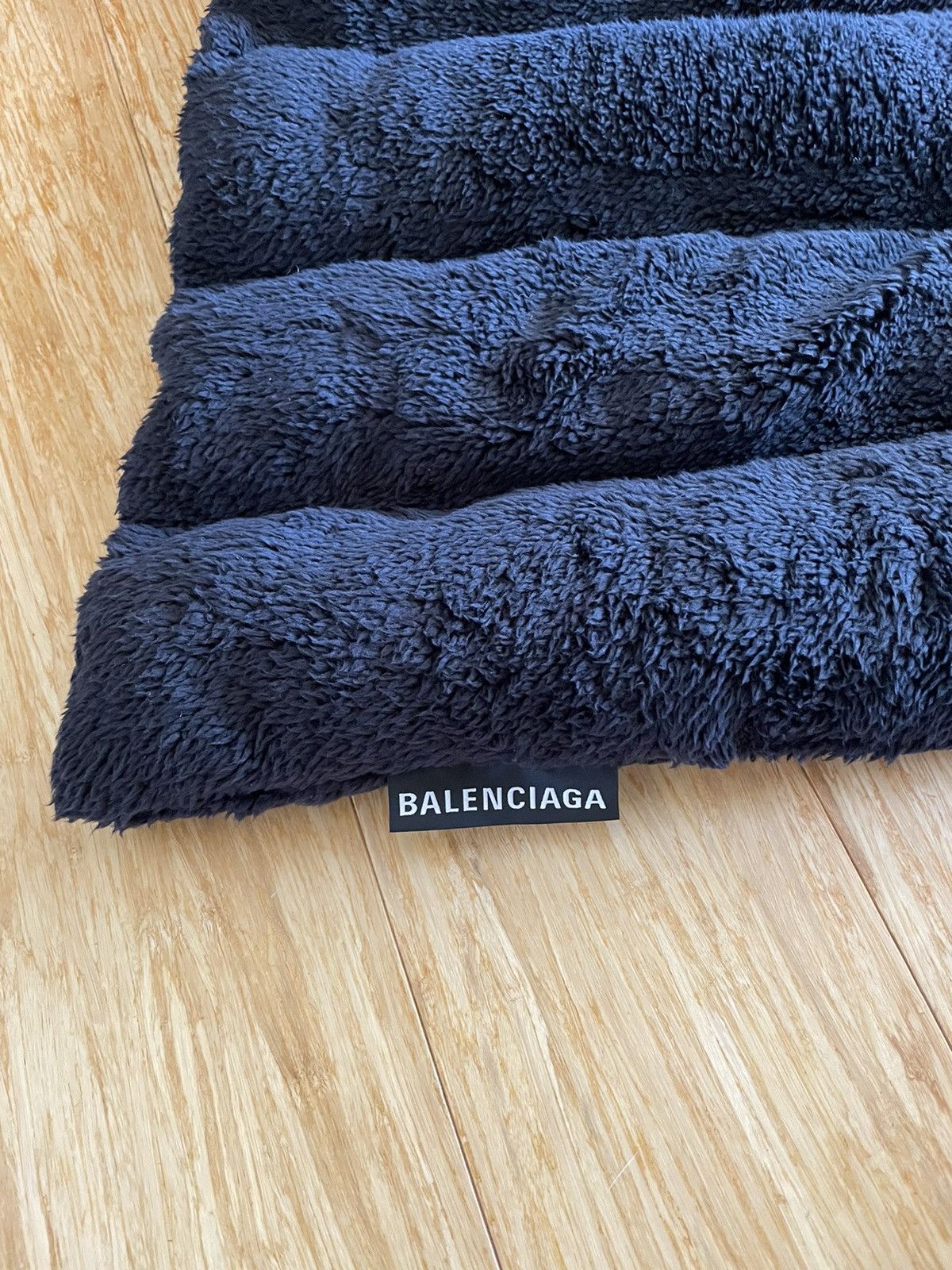 Balenciaga Balenciaga scarf Size ONE SIZE - 3 Thumbnail