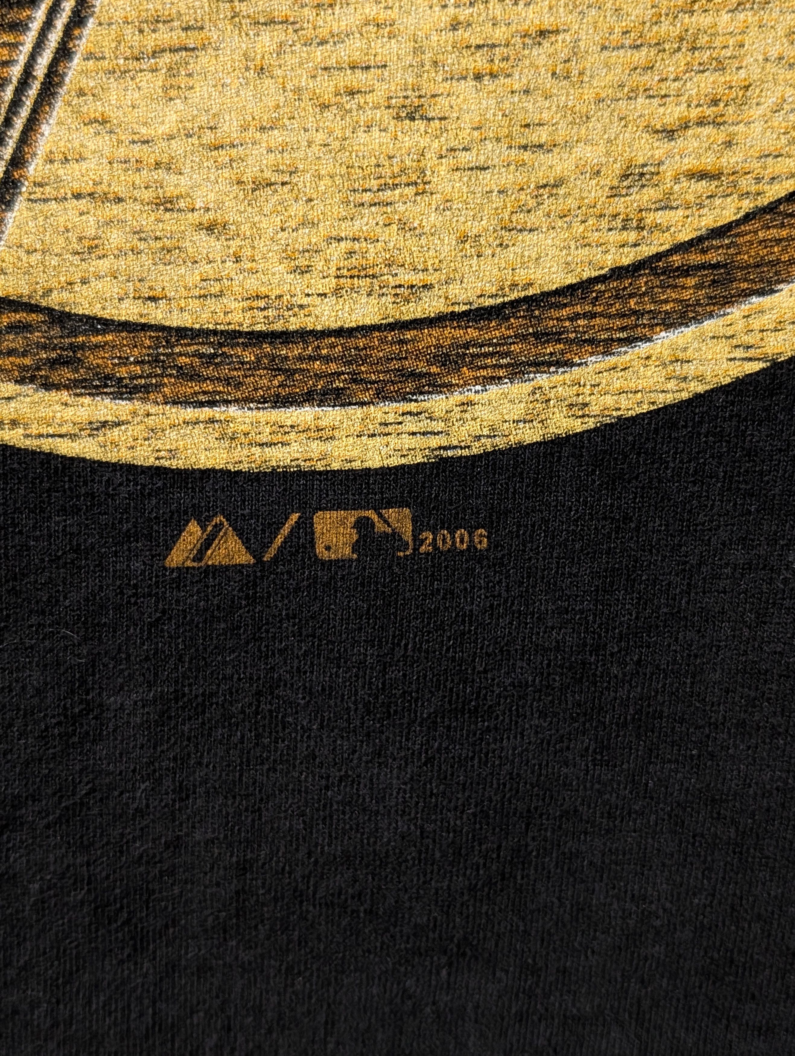 MLB Vintage New York Yankees Gold T-Shirt Majestic MLB Size US L / EU 52-54 / 3 - 3 Thumbnail