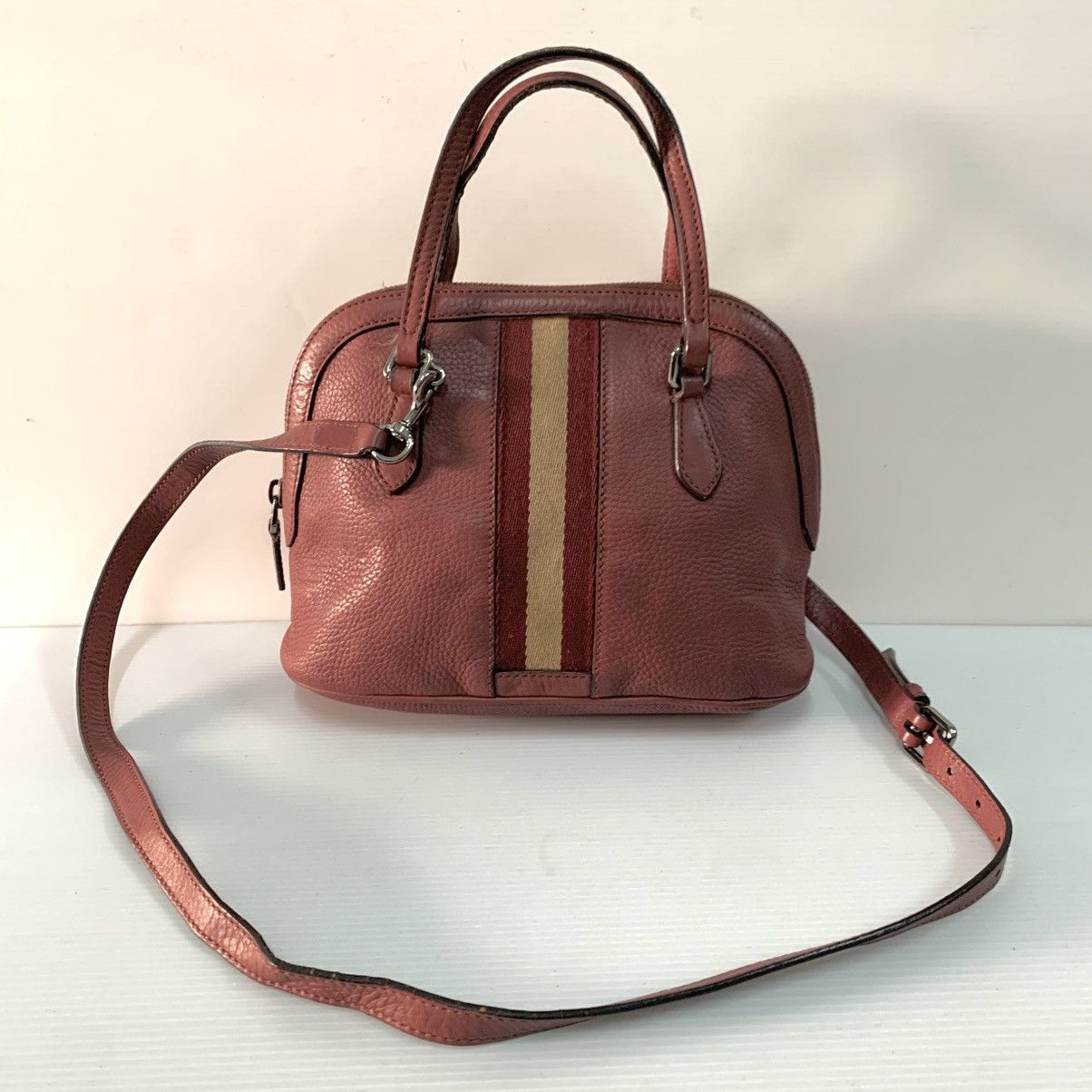 Gucci Gucci Alma Small Leather Sling Bag Size ONE SIZE - 1 Thumbnail