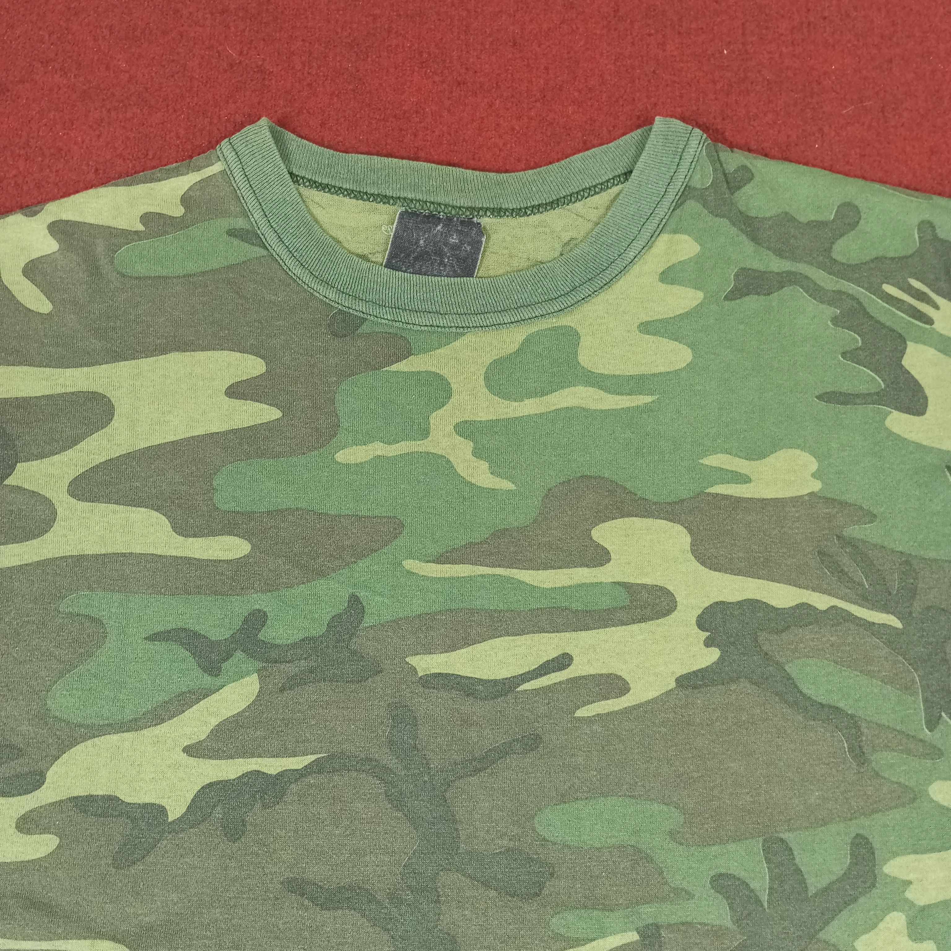Vintage Military Army Camo Design Vintage Tshirt Size US M / EU 48-50 / 2 - 2 Thumbnail