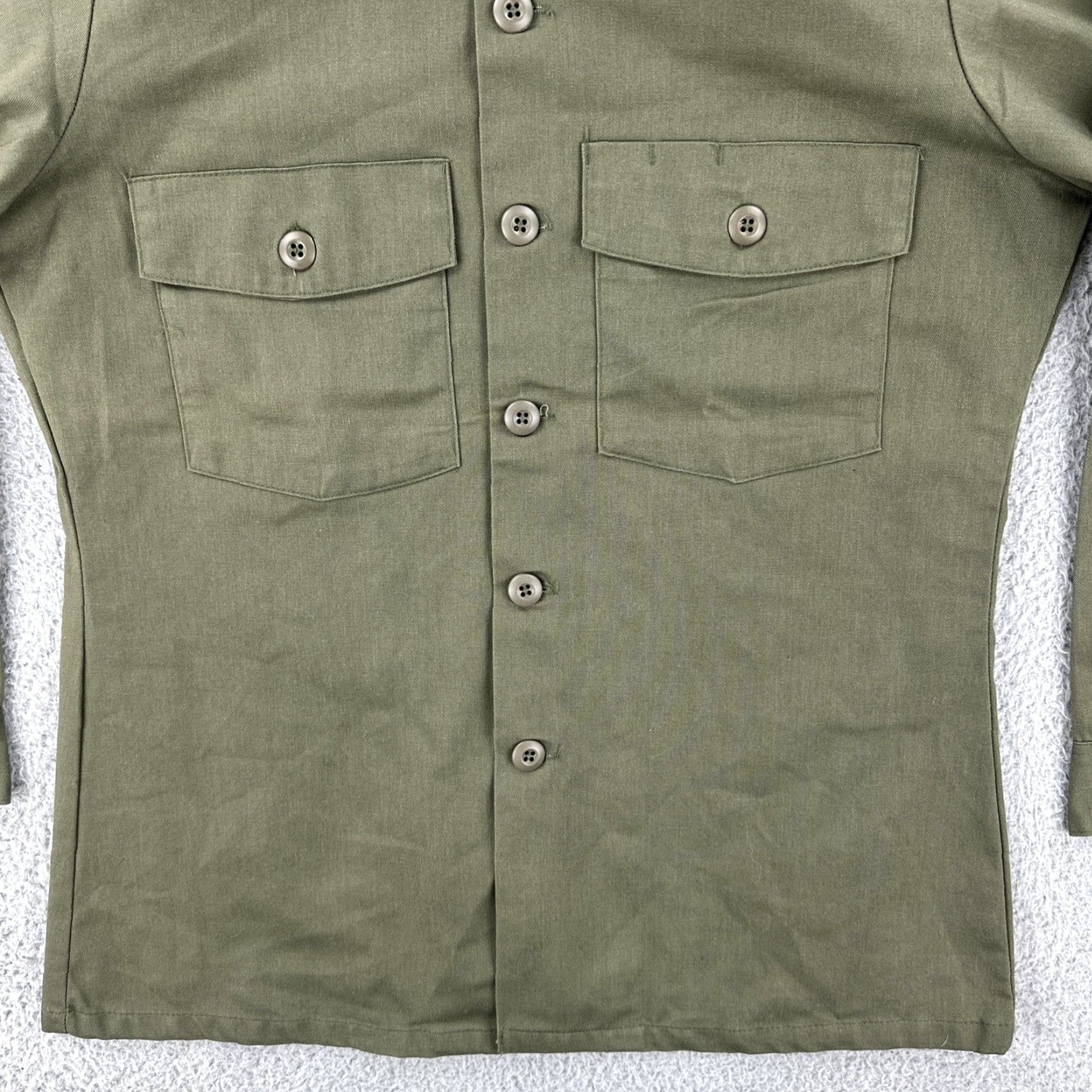 Olive VINTAGE US Army OG-507 Utility Shirt Mens Olive 70s Long Sleeve Collared Button 15 1/2 x 33 Green Regular Men Size US XS / EU 42 / 0 - 4 Thumbnail