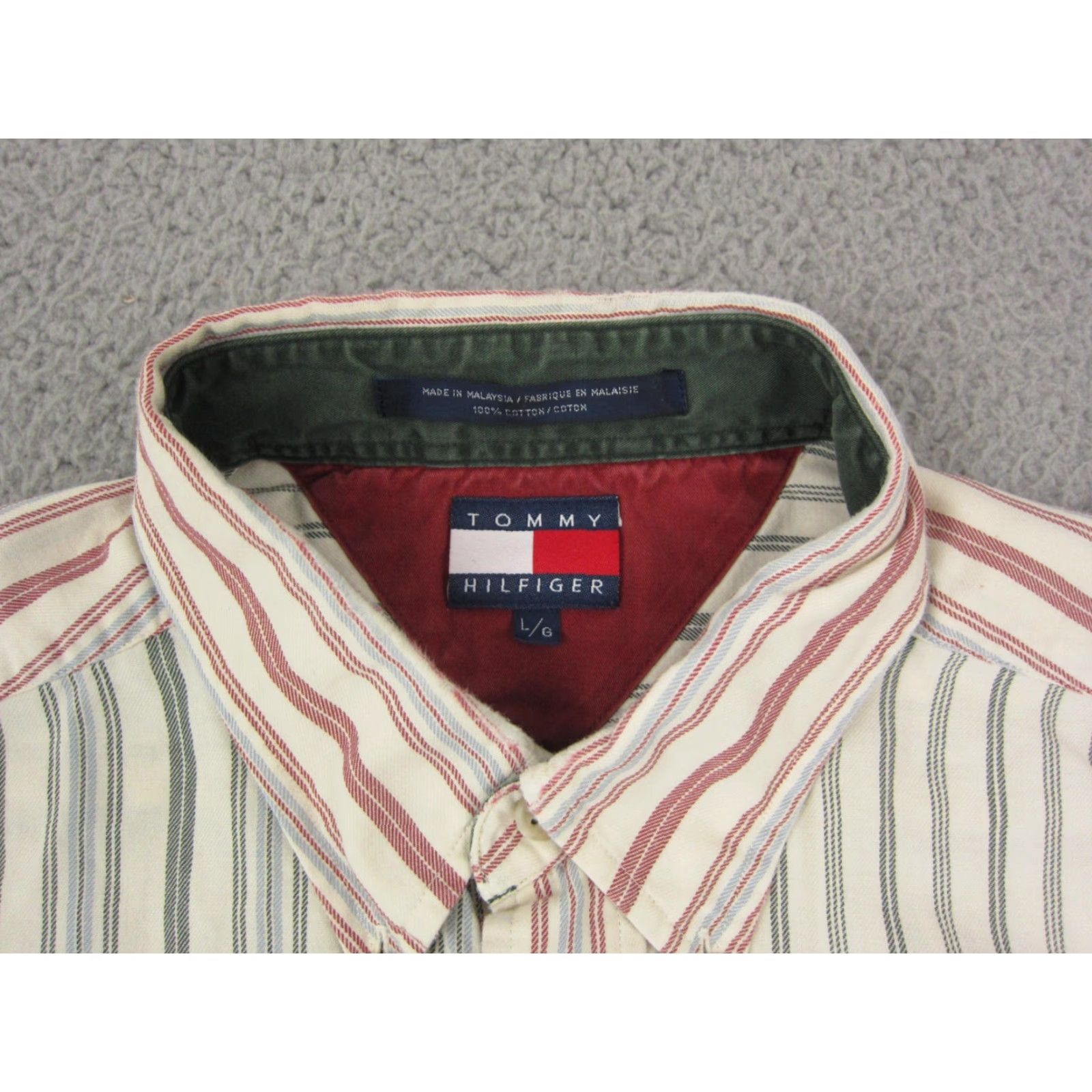 Tommy Hilfiger VINTAGE Tommy Hilfiger Shirt Adult L Red White Striped Crest Mens Button Up Size US L / EU 52-54 / 3 - 6 Thumbnail