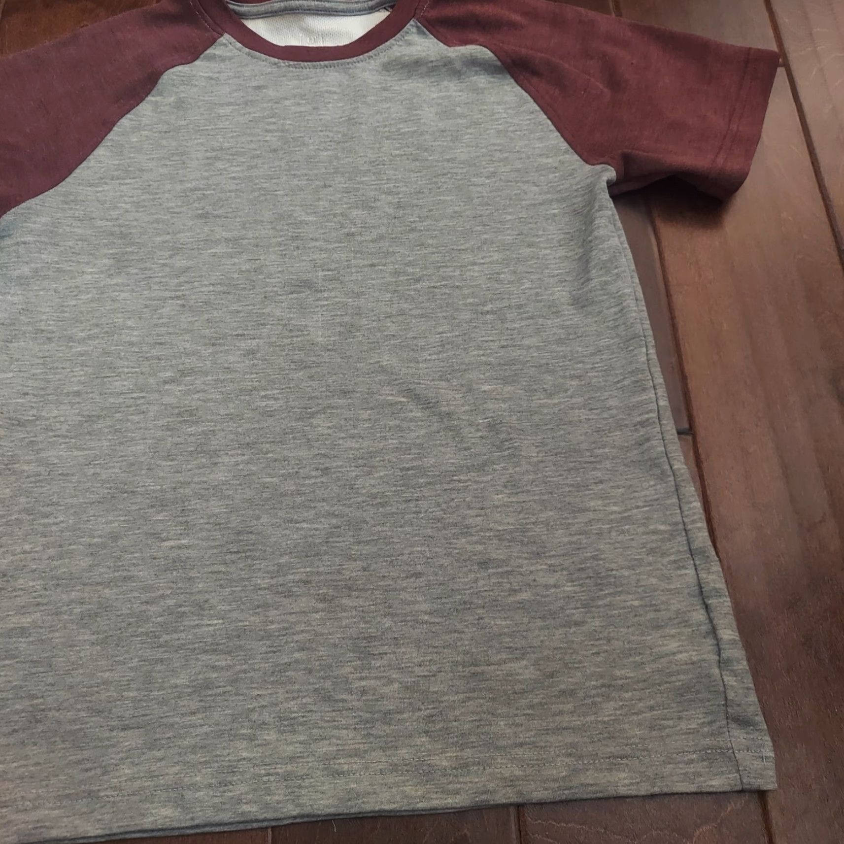 George George T-Shirt Mens XS Crew Neck Short Sleeve Maroon Gray All Seasons Breathable Regular Fall Winter Spring Summer VINTAGE: No Size US XS / EU 42 / 0 - 3 Thumbnail