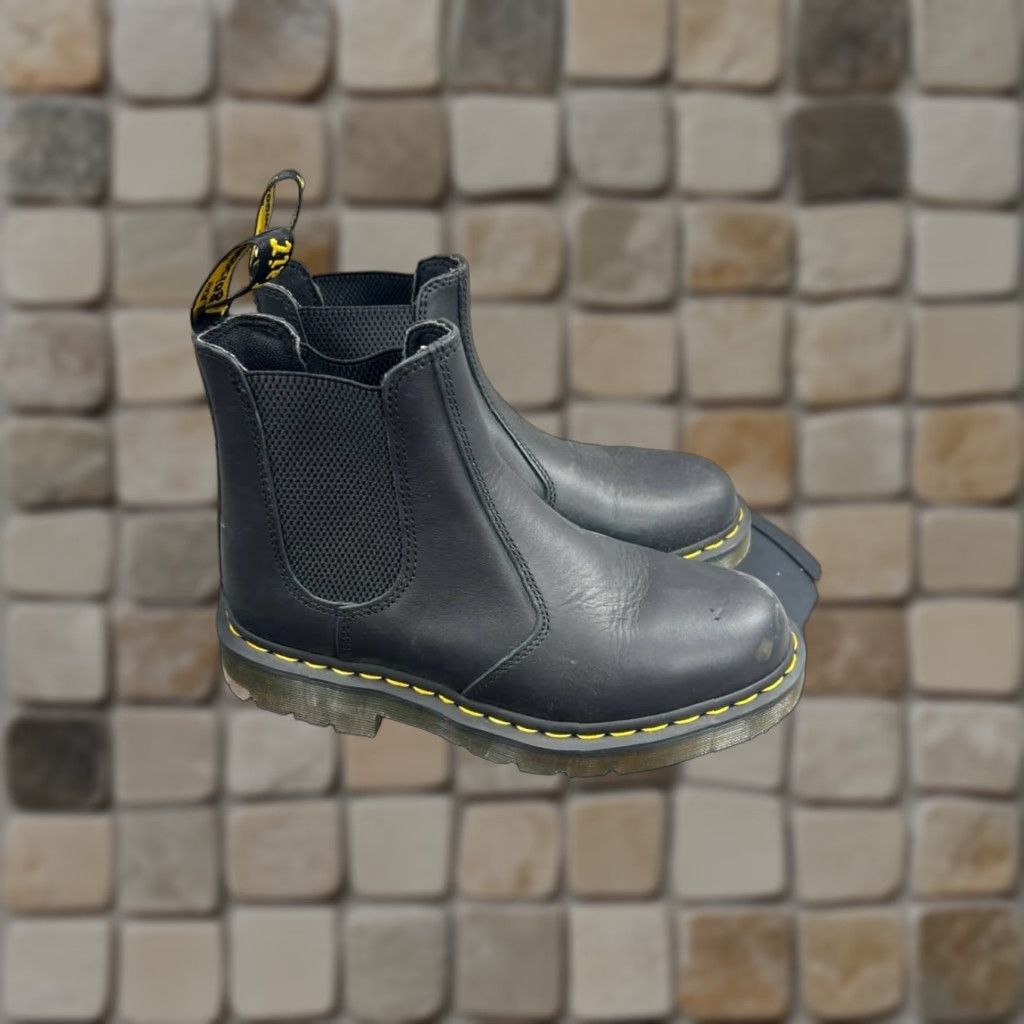 VINTAGE Dr Martens Women's Chelsea Boot Size US Black Leather