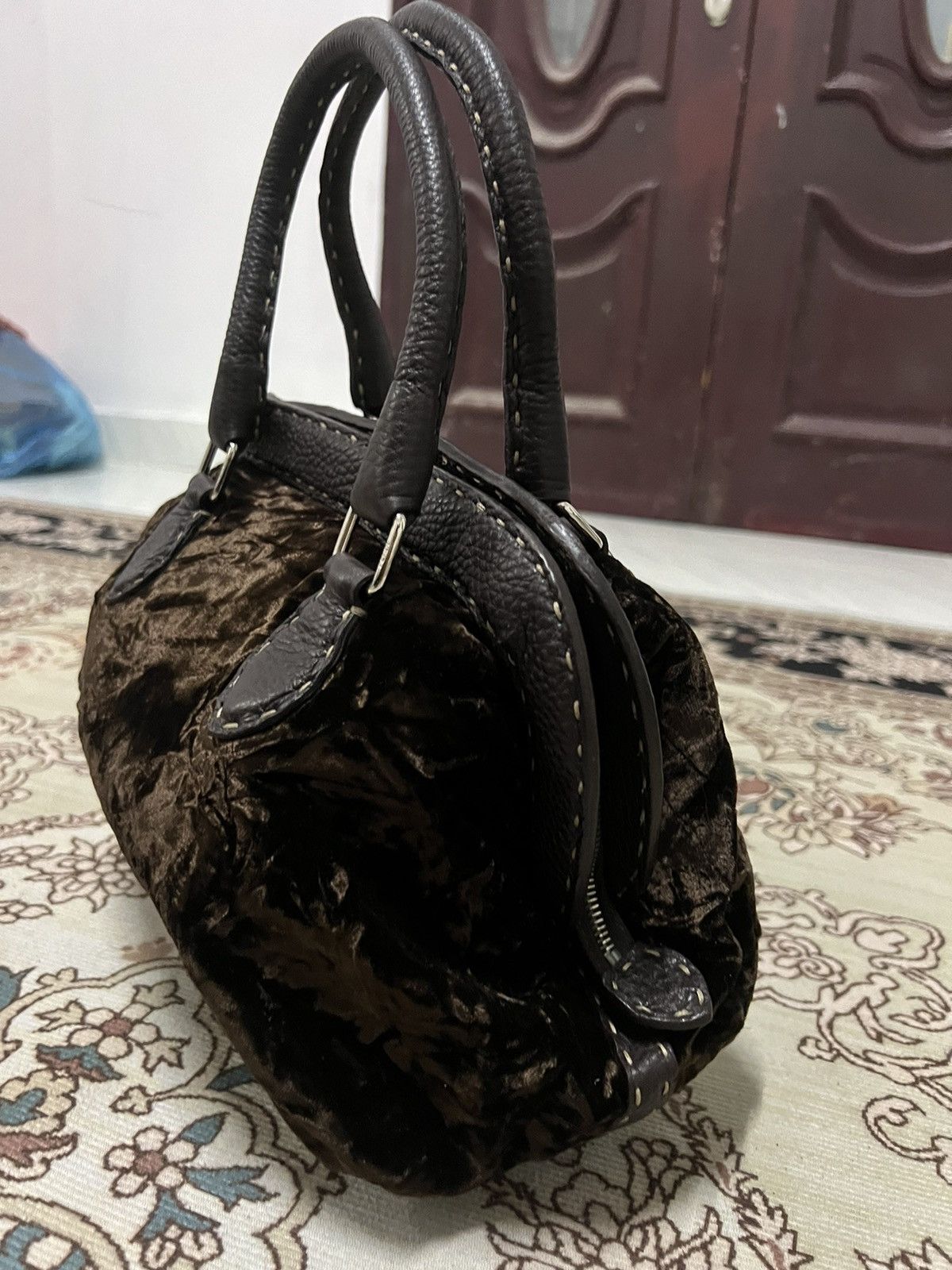 Fendi Fendi Velvet Shoulder Bag Size ONE SIZE - 5 Thumbnail