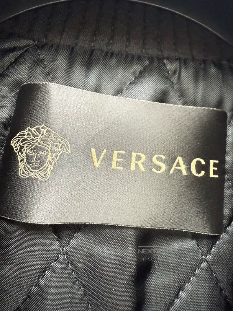 Versace Versace Cotton and fur are integrated Size US S / EU 44-46 / 1 - 5 Thumbnail