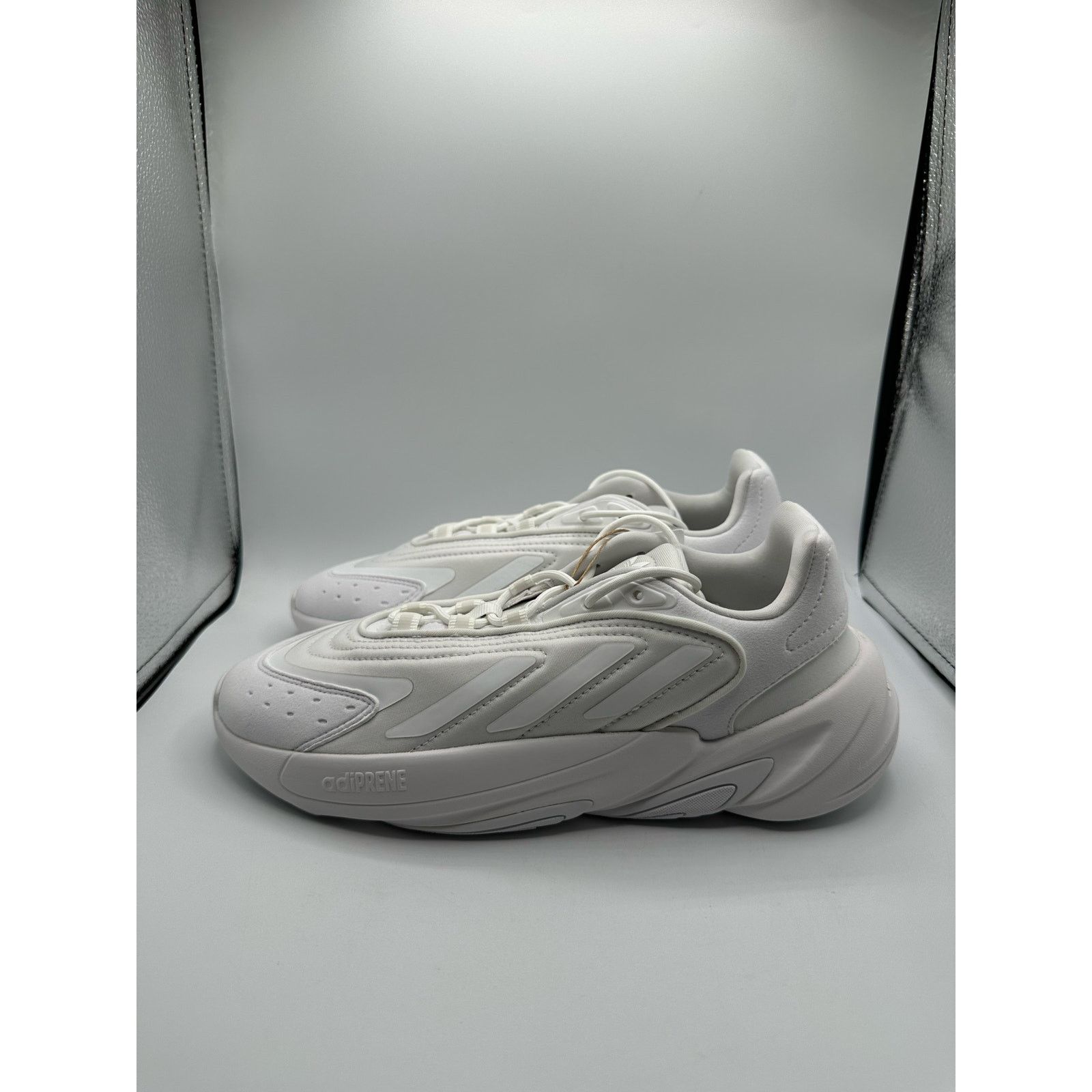 Adidas Adidas Ozelia J “Triple White” size 6.5y Size US 8 / IT 38 - 1 Thumbnail