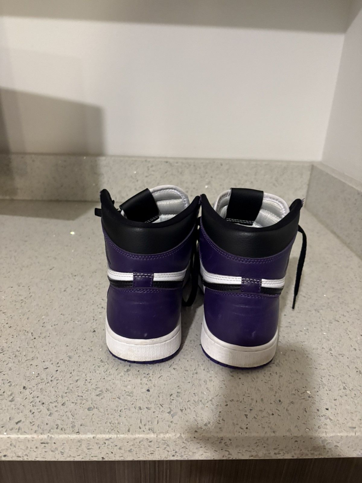 Jordan Brand Jordan 1 High Court Purple Size US 7.5 / EU 40-41 - 2 Thumbnail