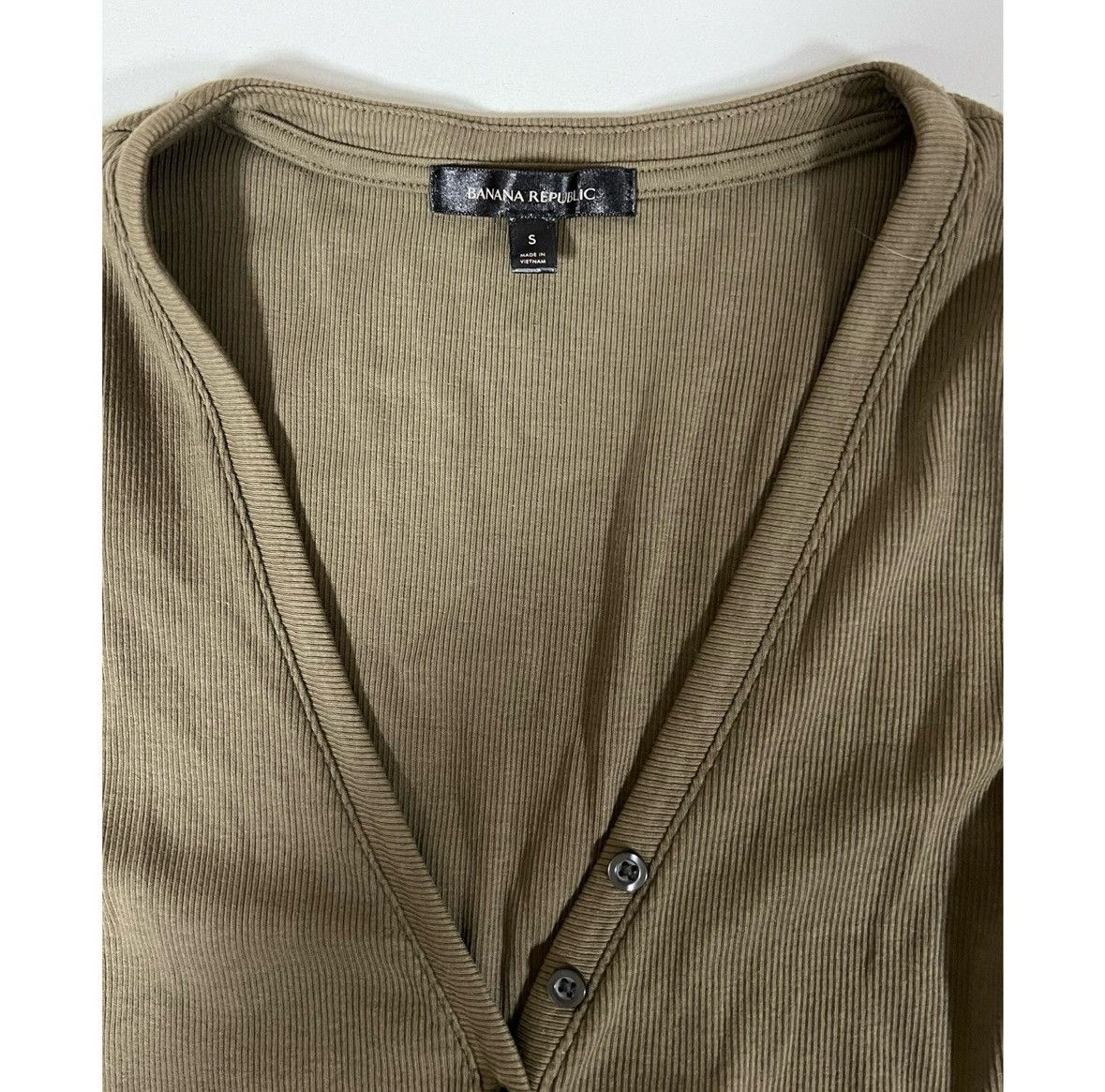 Banana Republic Banana Republic Olive Button-Up Henley Top Blouse Size S ✨ Size S / US 4 / IT 40 - 3 Thumbnail