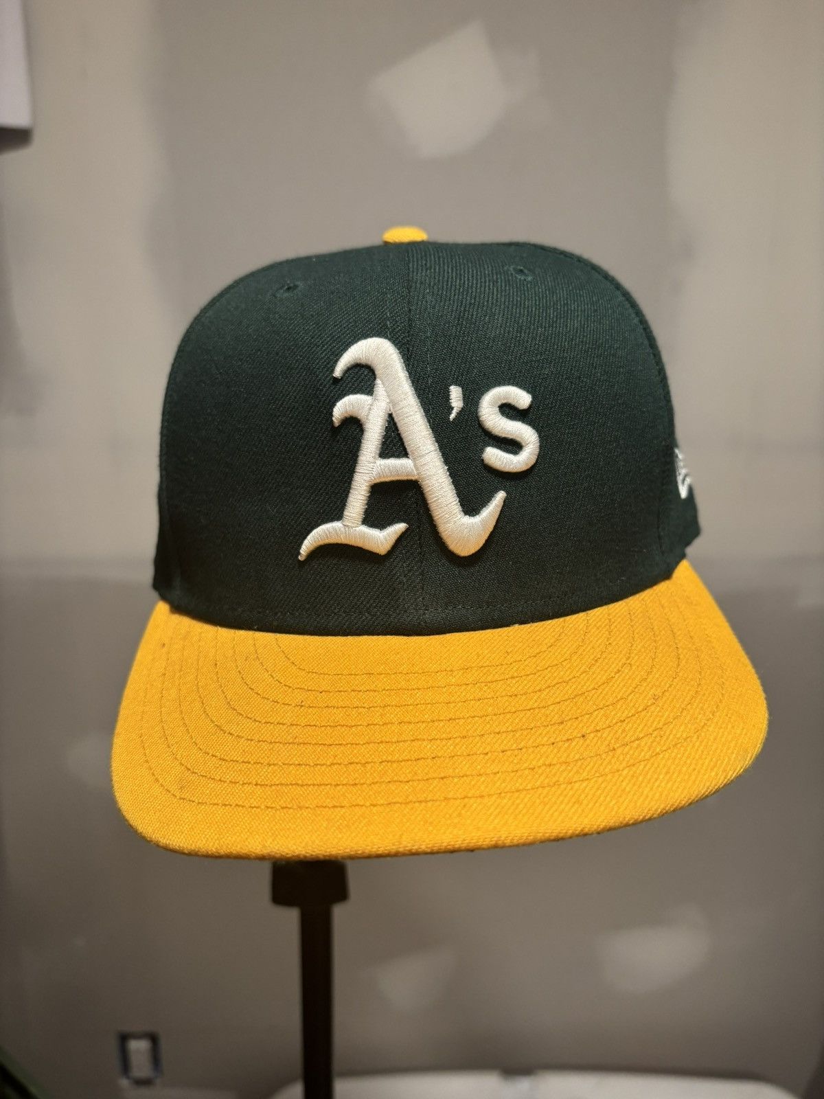 New Era × Vintage Oakland Athletics Fitted Baseball Hat Size ONE SIZE - 1 Thumbnail