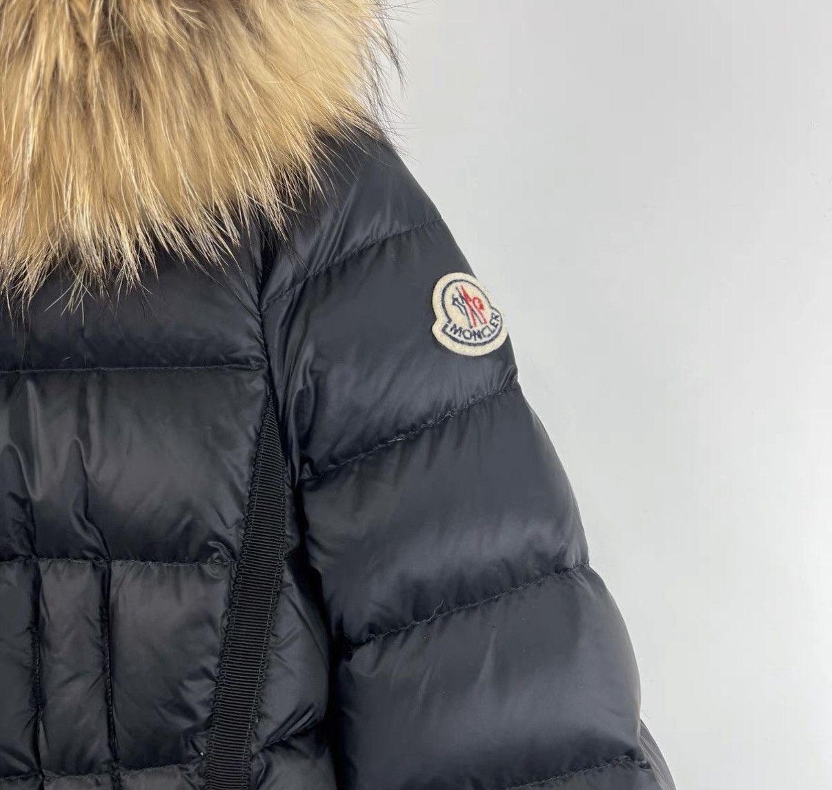 Moncler Moncler Hermifur Black Mid-Length Fur Collar Down Jacket K12 Size XS / US 0-2 / IT 36-38 - 5 Thumbnail