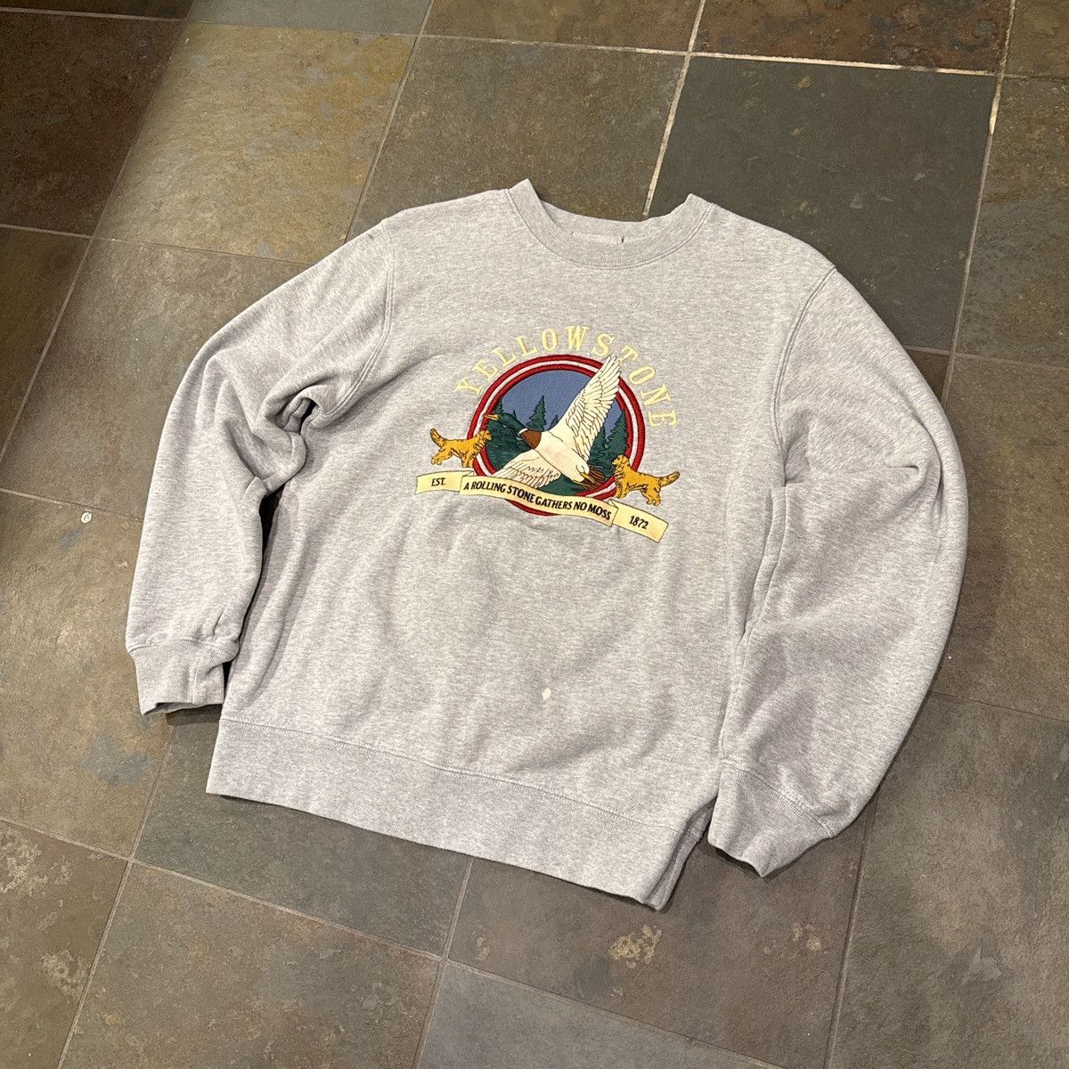 Vintage Vintage Grey Yellowstone crewneck tag ripped Size US S / EU 44-46 / 1 - 1 Thumbnail