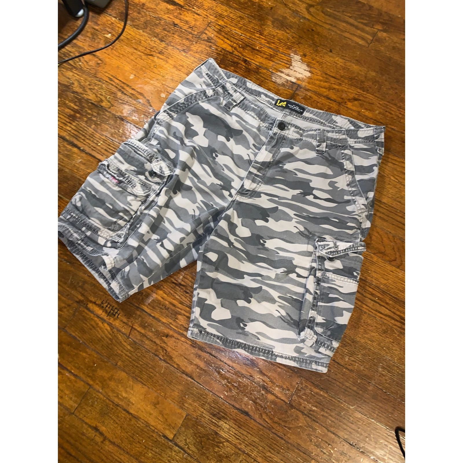 Lee Lee Camo Cargo Shorts Size 36 Camouflage Military Y2K Baggy Size US 36 / EU 52 - 2 Thumbnail