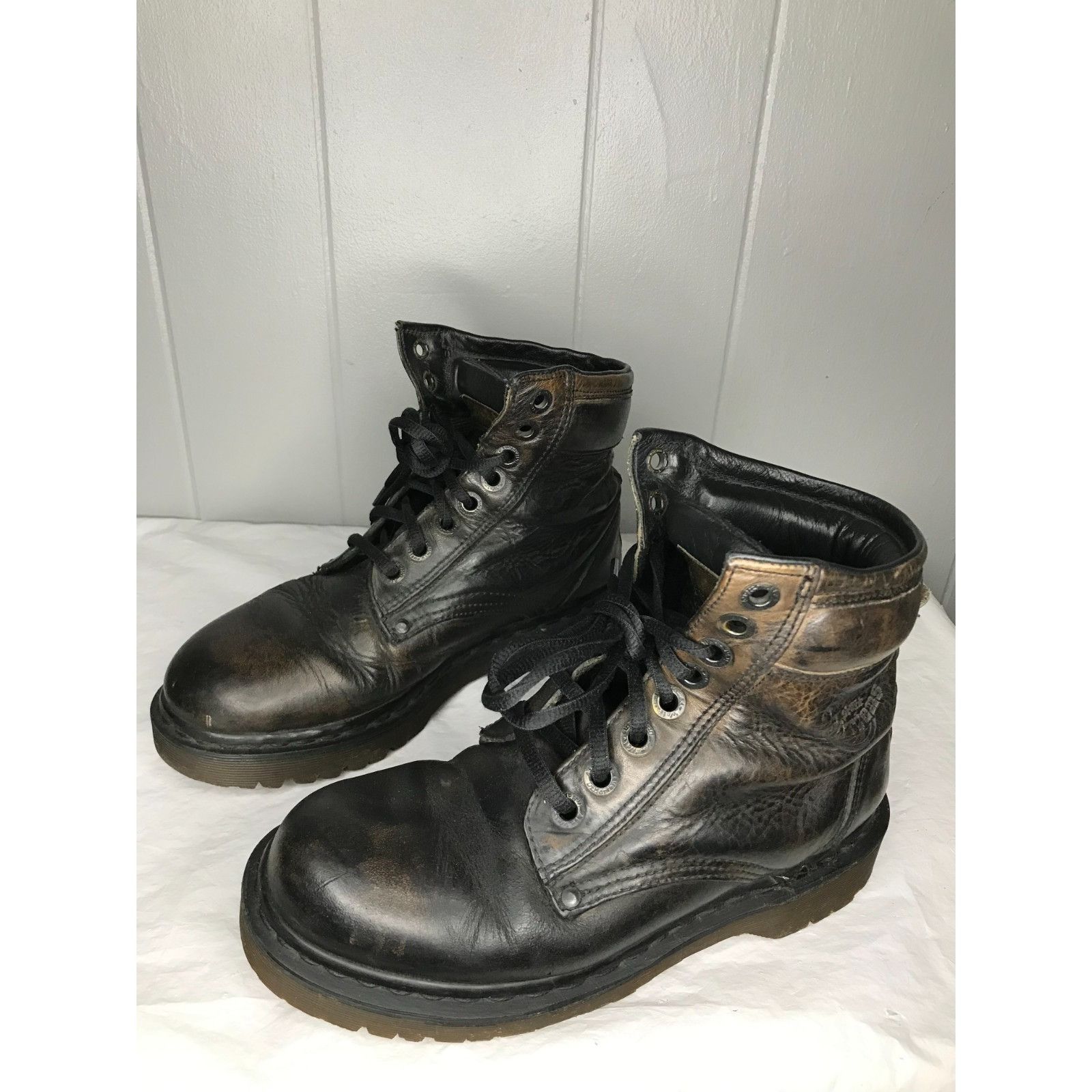Dr. Martens Vintage Dr. Doc Martens Brown Black Patina 1460 Made in Engl Size US 7 / IT 37 - 3 Thumbnail