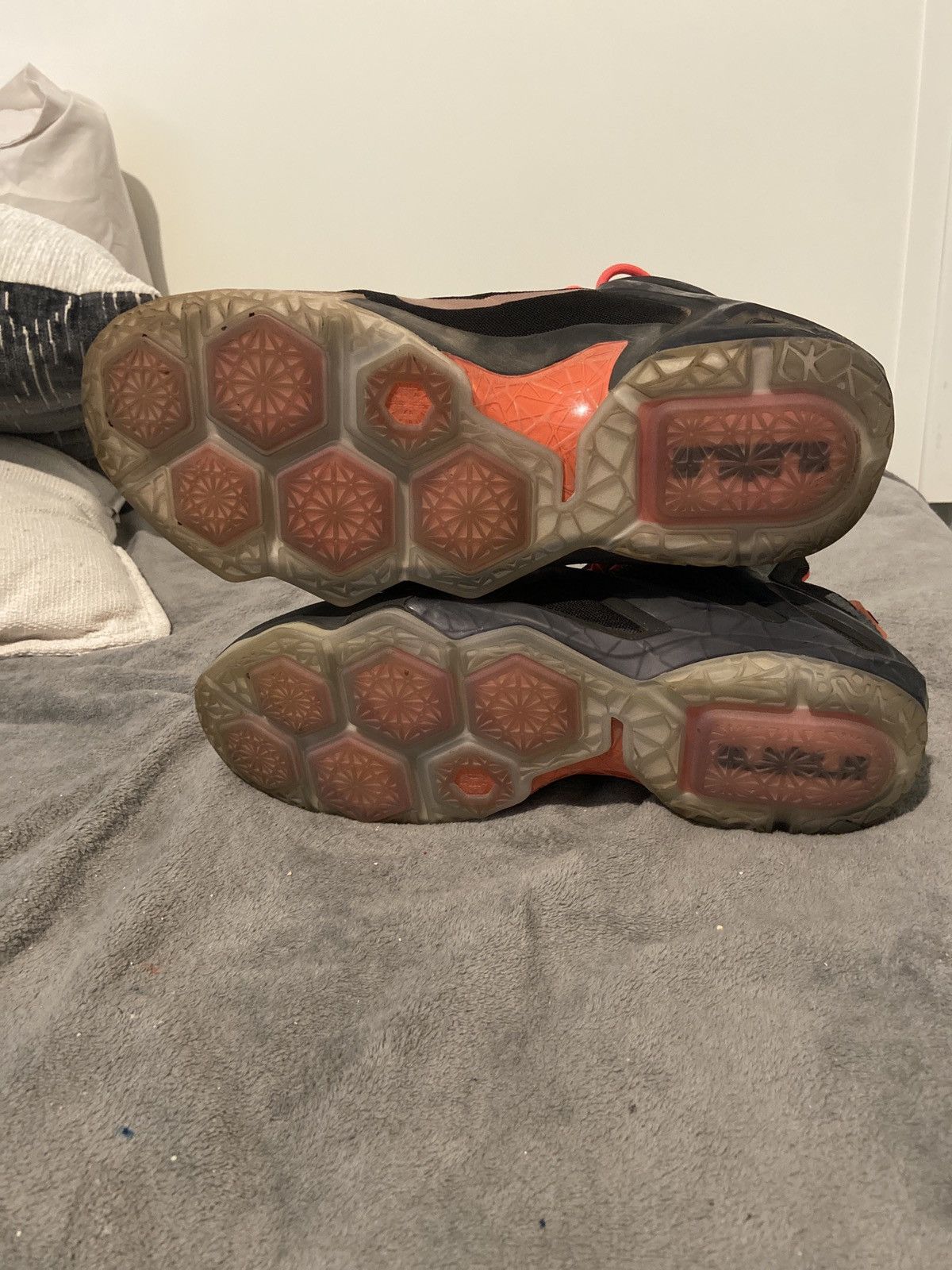 Nike LeBron, 12 court vision Size US 14 / EU 47 - 6 Thumbnail