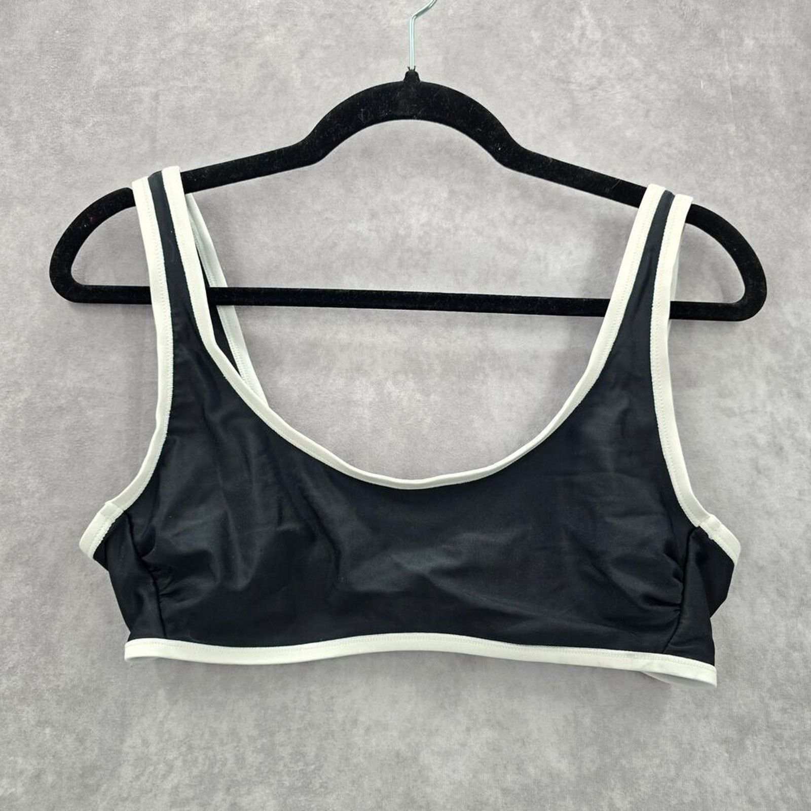 Other Xhilaration Black White Hook Bikini Top Swimwear Medium Size M / US 6-8 / IT 42-44 - 4 Thumbnail