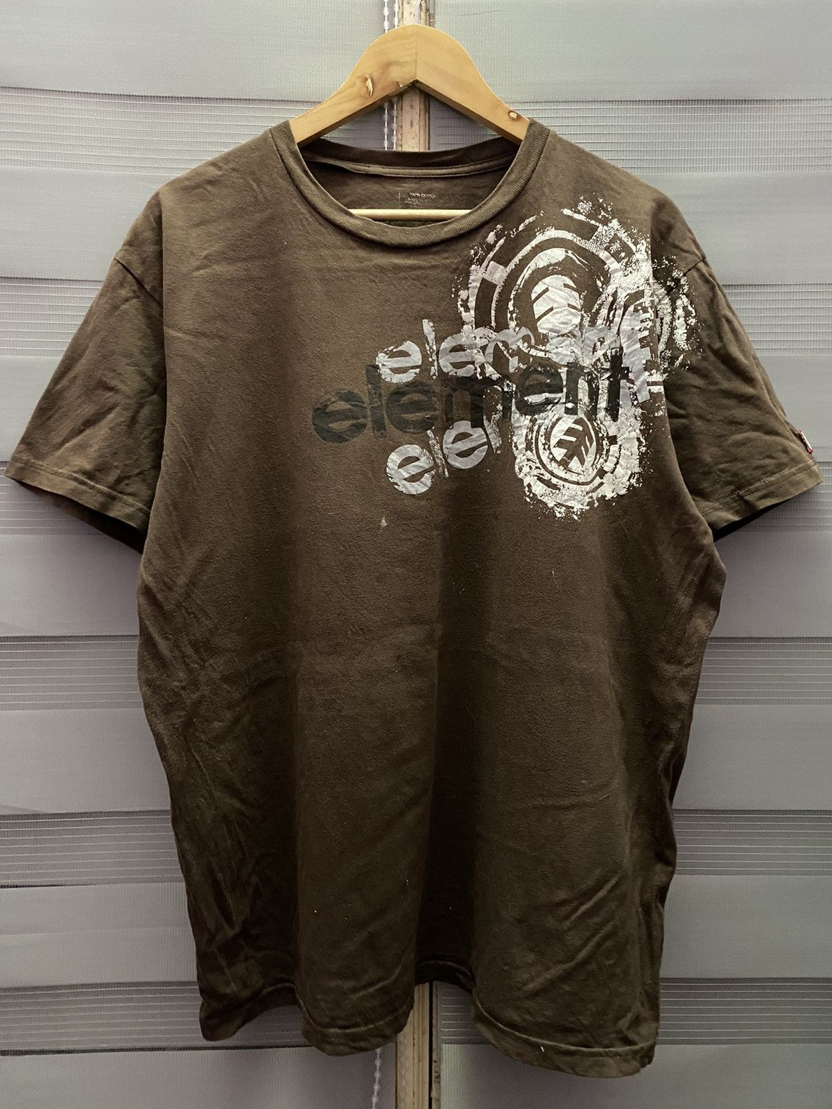 Element × Vintage Vintage Element Art Styled Skateboarding Travis T-Shirt L Size US L / EU 52-54 / 3 - 1 Thumbnail