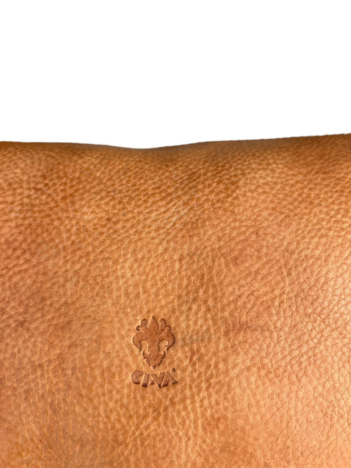 Japanese Brand × Leather CI-VA Japan Faded Patina Leather Bag Banana Size ONE SIZE - 11 Thumbnail