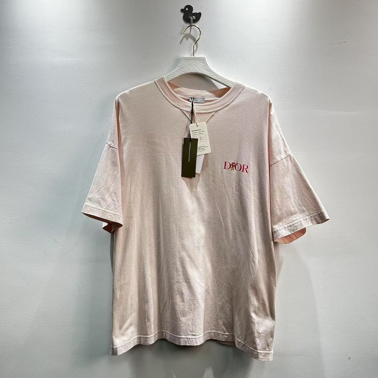 Dior Dior Rose Embroidery T-Shirt Size L Size US L / EU 52-54 / 3 - 1 Thumbnail
