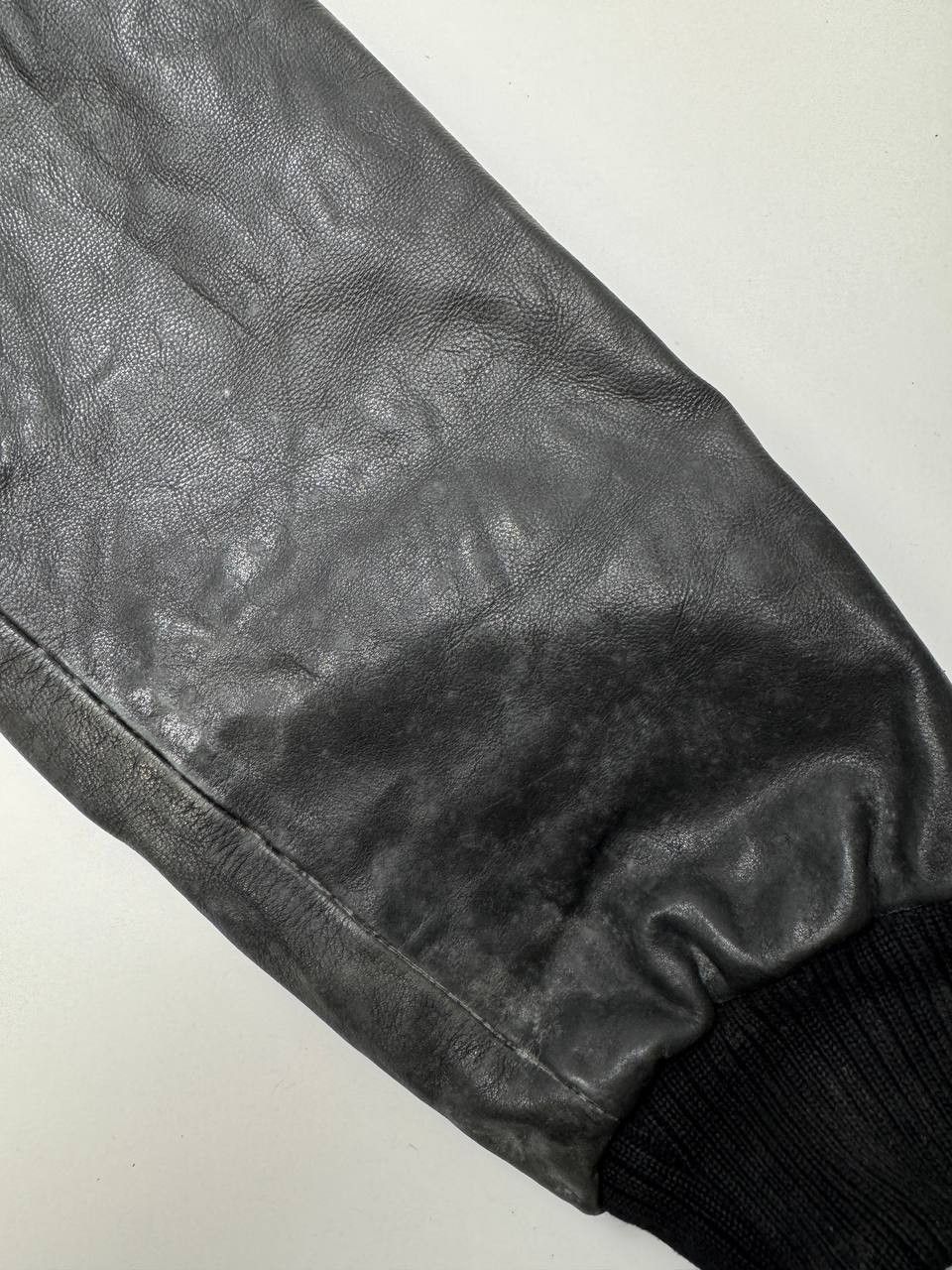 Vintage vintage leather bomber jacket for men Size US L / EU 52-54 / 3 - 8 Thumbnail
