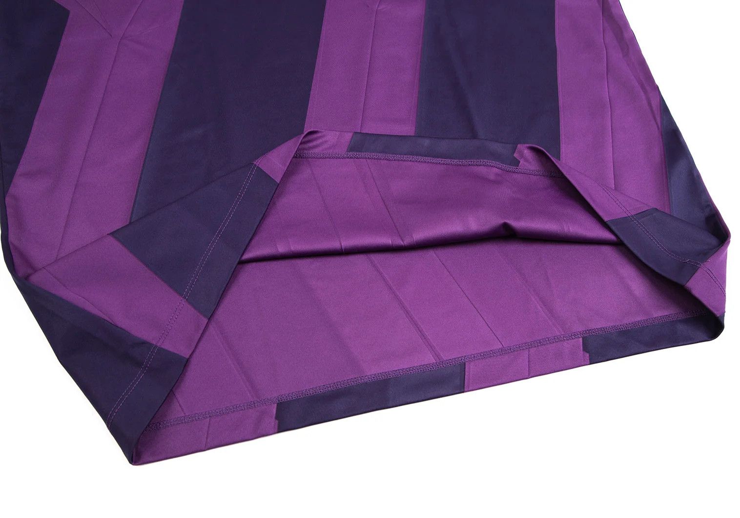 Issey Miyake Shape Print Pleats T-Shirt in Purple Size US XL / EU 56 / 4 - 7 Thumbnail