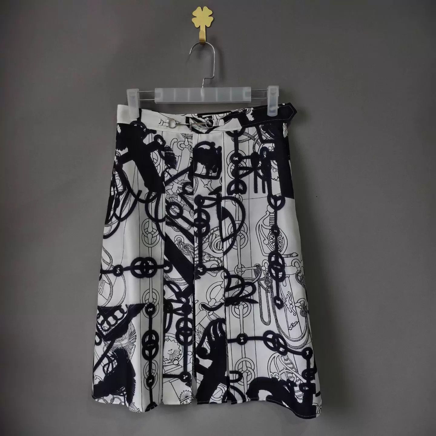 Hermes Hermes Black & White Watercolor Pig Nose Dress 36 99 Size XS / US 0-2 / IT 36-38 - 1 Thumbnail