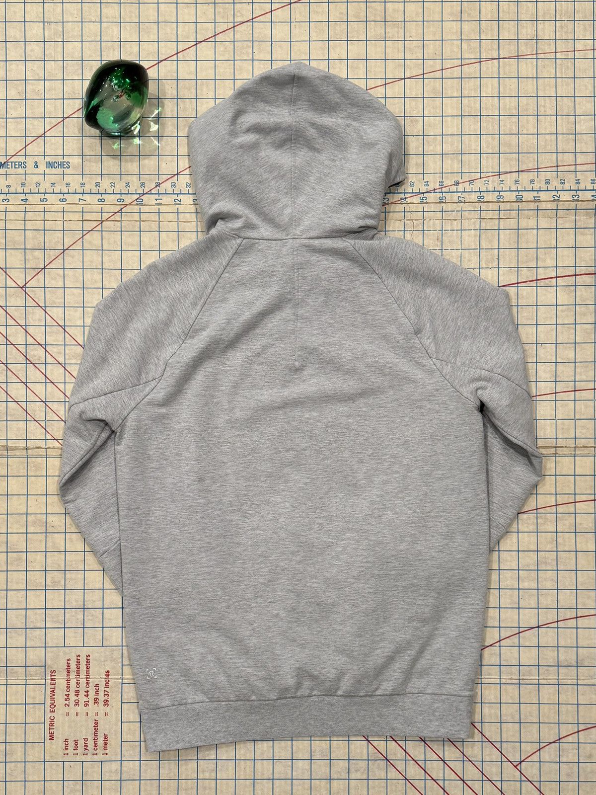 Lululemon Lululemon Pull Over Hoodie Heather Gray Mens Size Small Size US S / EU 44-46 / 1 - 7 Thumbnail