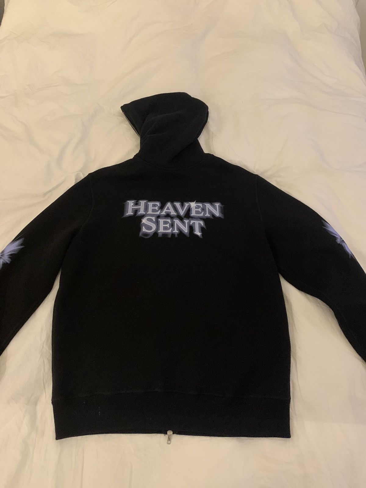 Outlet non identical hoodie