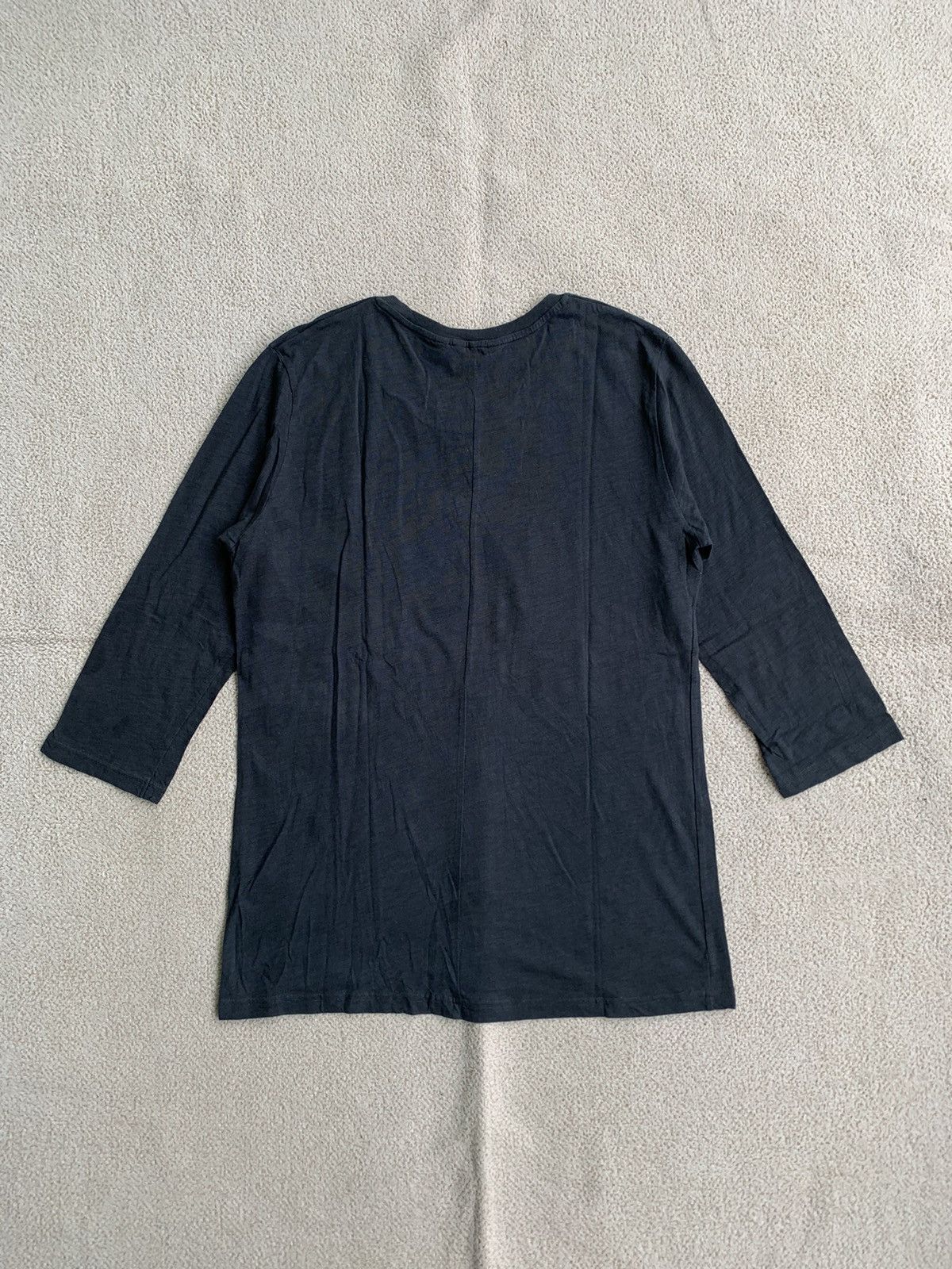 Japanese Brand × Undercover × Uniqlo RARE UNDERCOVER X UNIQLO TSHIRT NEW STANDARD FAMILY Size US L / EU 52-54 / 3 - 2 Thumbnail