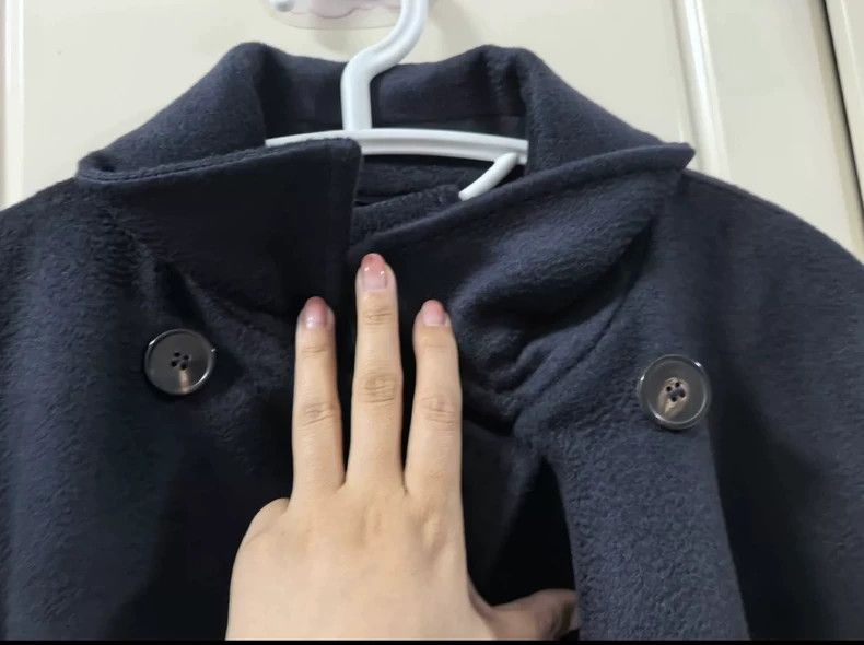 Max Mara Max Mara BOBCOLLAG double-breasted coat, 100% very soft vi Size M / US 6-8 / IT 42-44 - 3 Thumbnail