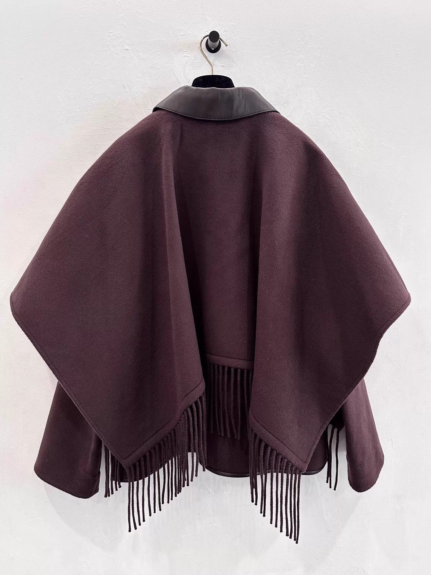 Hermes Women Hermes Wine Cashmere Lambskin Tassel Cape 36 Size XS / US 0-2 / IT 36-38 - 3 Thumbnail