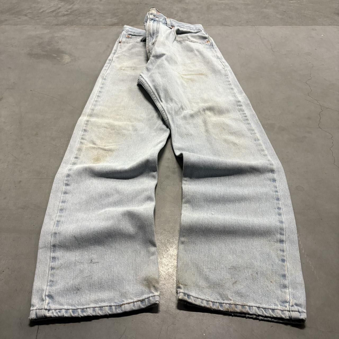 Levi's Crazy Vintage Y2K/2000s Levis Straight Fit Light Blue Wash Denim Jeans! Size US 33 - 1 Thumbnail