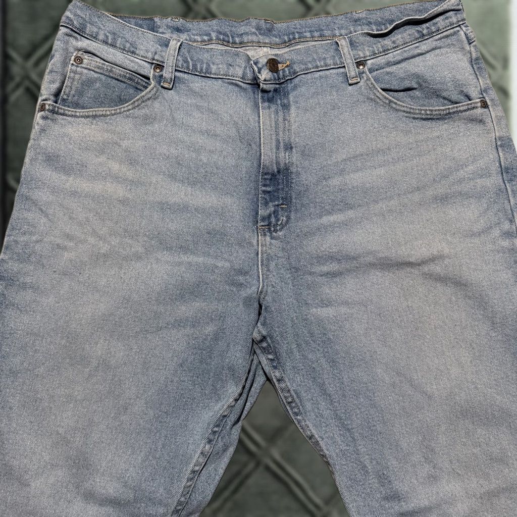Wrangler Wrangler Jeans Light Wash Denim Comfort Stretch Straight Zip Fly - 38x32 Men Size US 38 / EU 54 - 1 Thumbnail