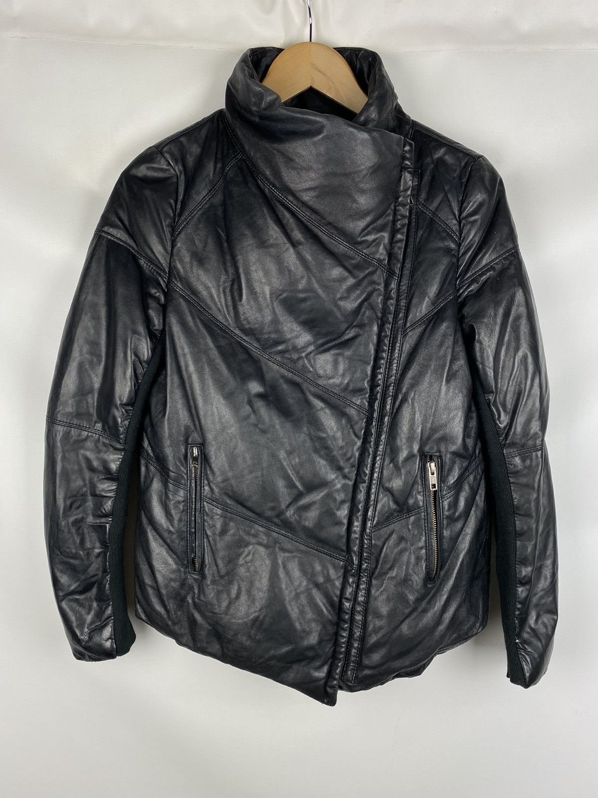 Muubaa Muubaa ladies avant-garde leather puffer down jacket Size M / US 6-8 / IT 42-44 - 1 Thumbnail