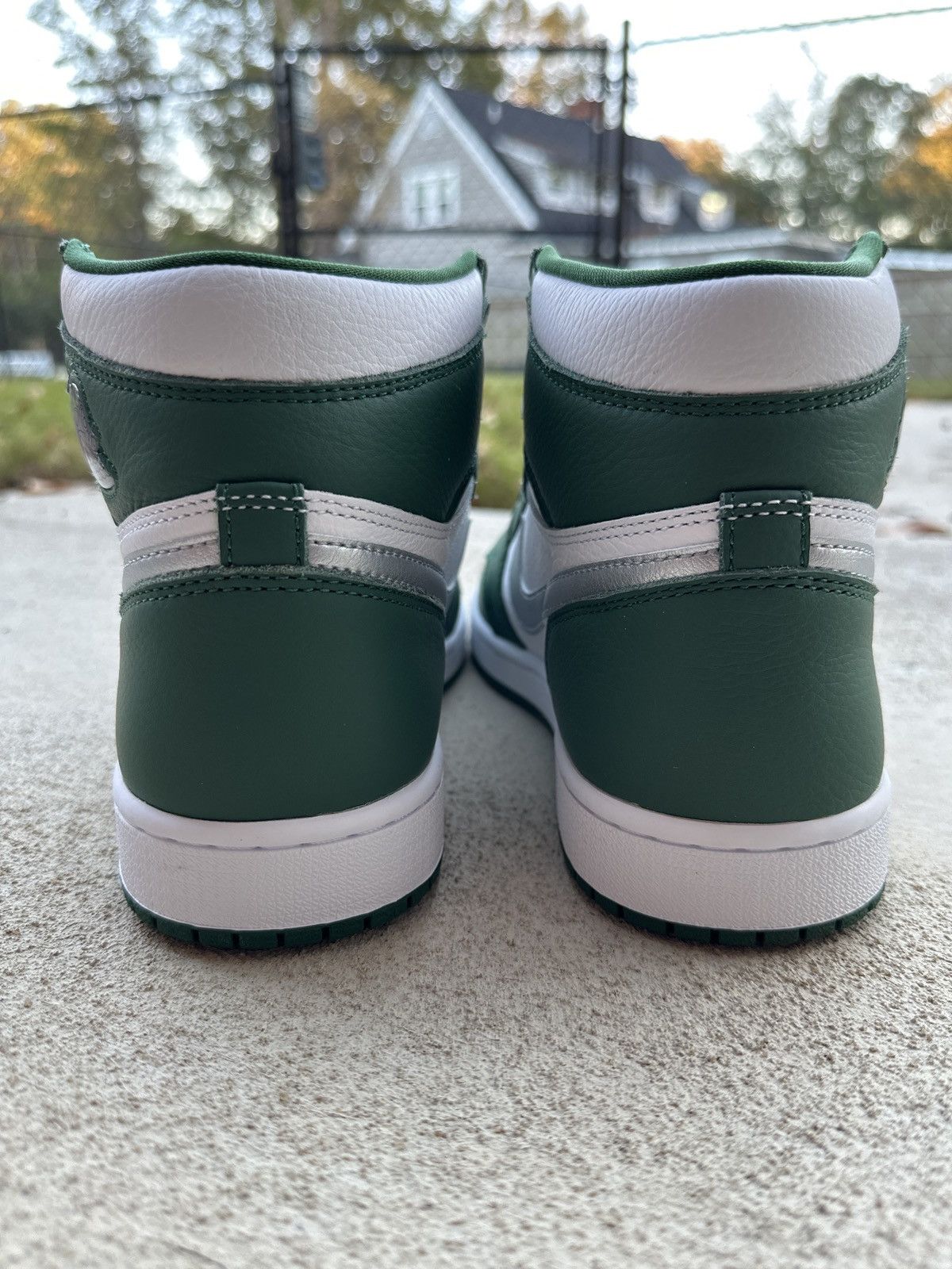 Jordan Brand Jordan 1 “ Gorge Green “ Size US 9 / EU 42 - 9 Thumbnail