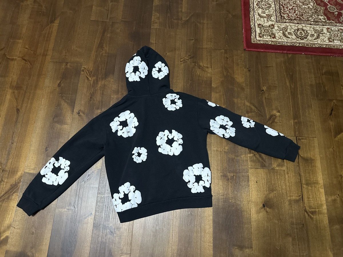 DENIM TEARS Denim Tears “The Cotton Wreath” Sweatshirt “Black” Size US XL / EU 56 / 4 - 2 Thumbnail